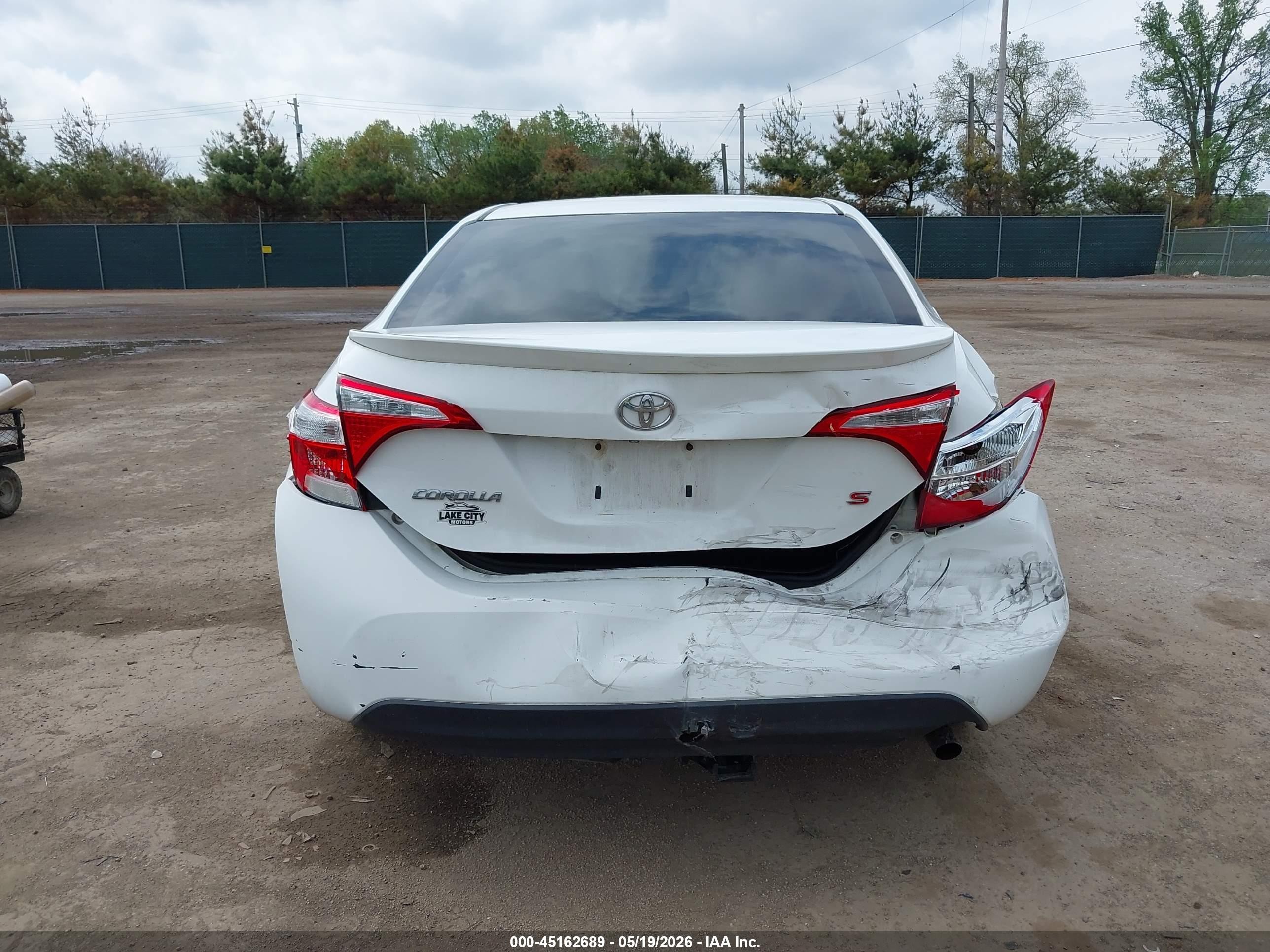 2015 Toyota Corolla S Plus White vin: 2T1BURHE3FC339187