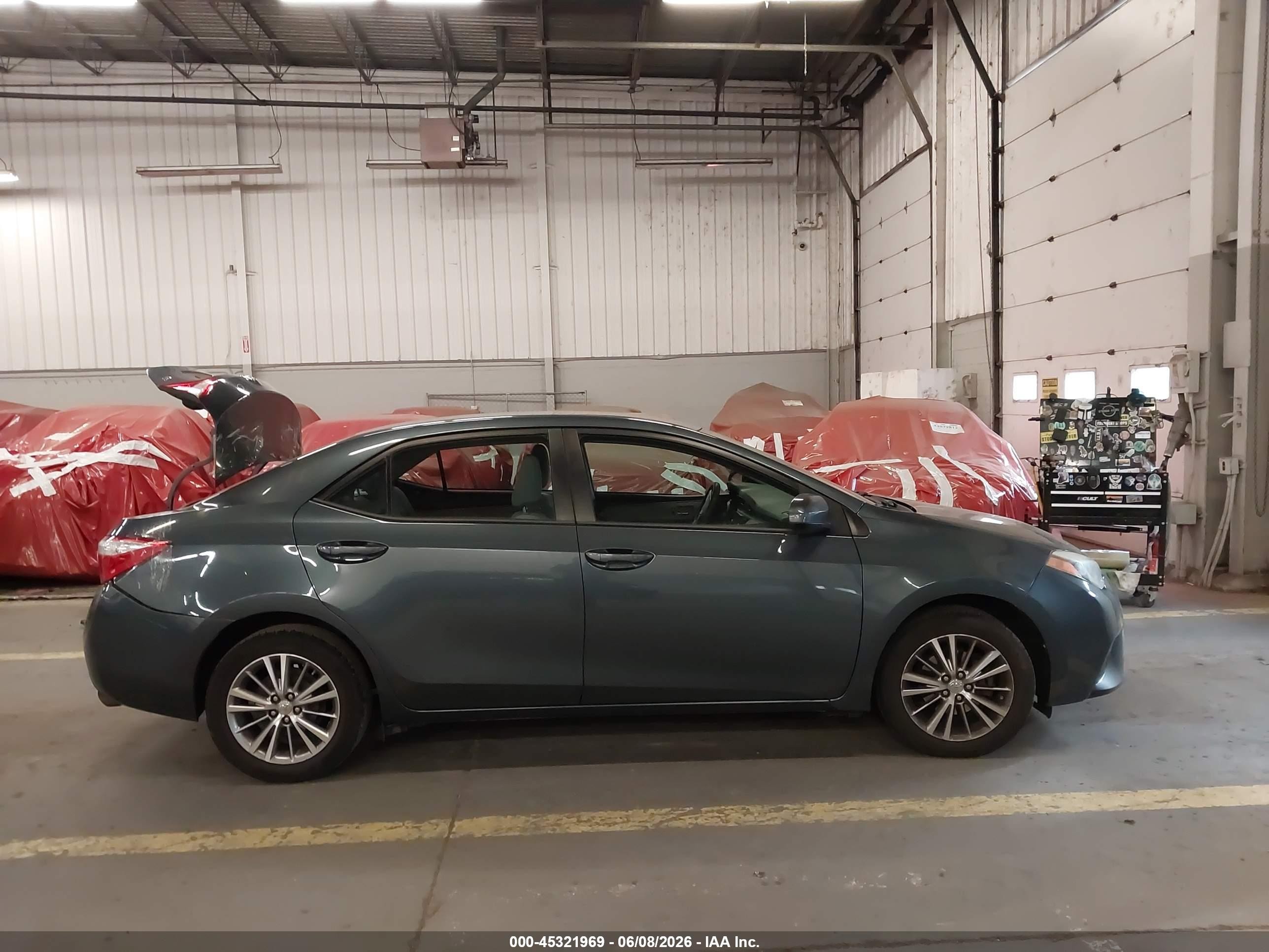 2015 Toyota Corolla Le Plus Blue vin: 2T1BURHE3FC340985