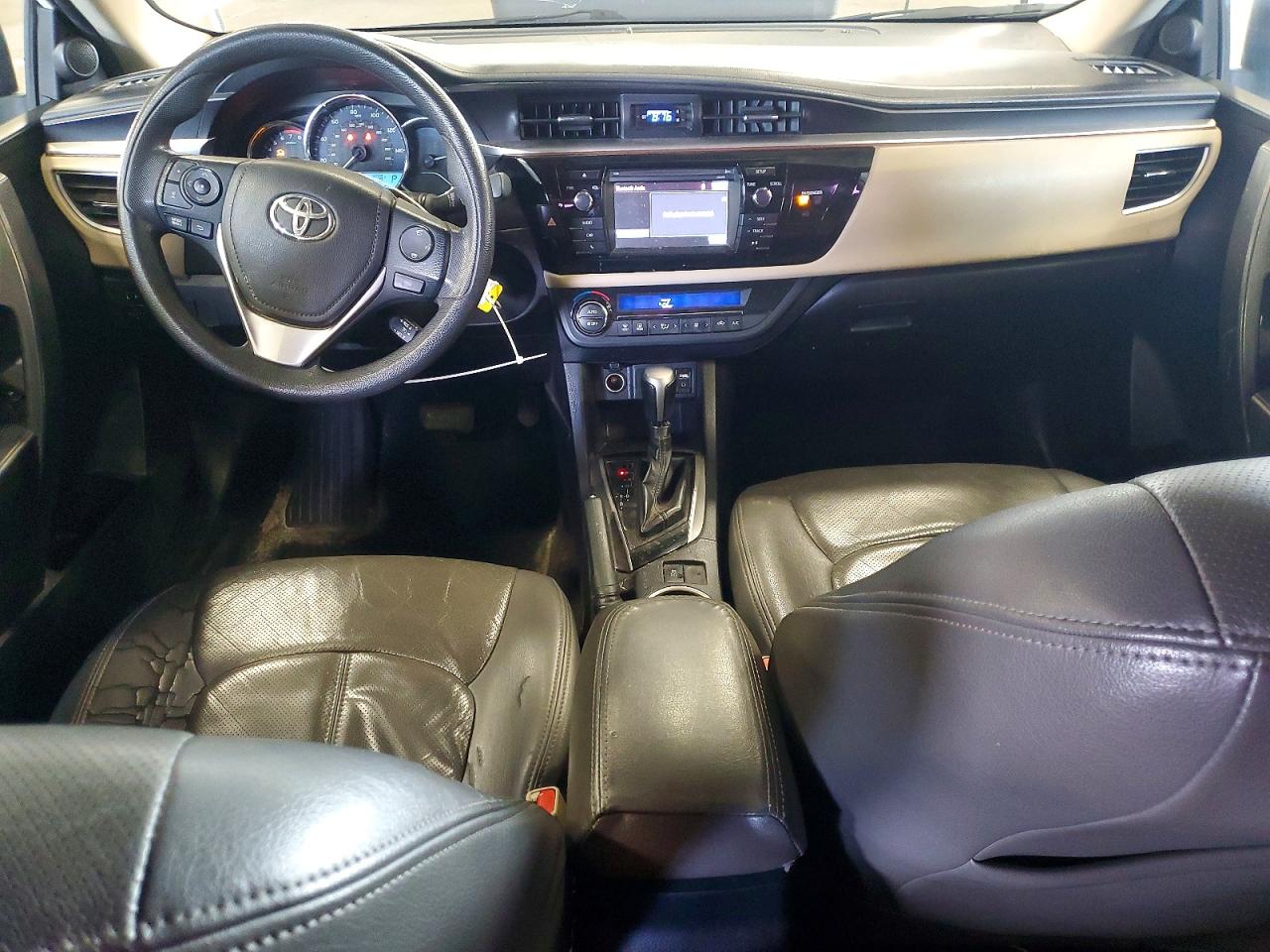 2015 Toyota Corolla Le White vin: 2T1BURHE3FC360766