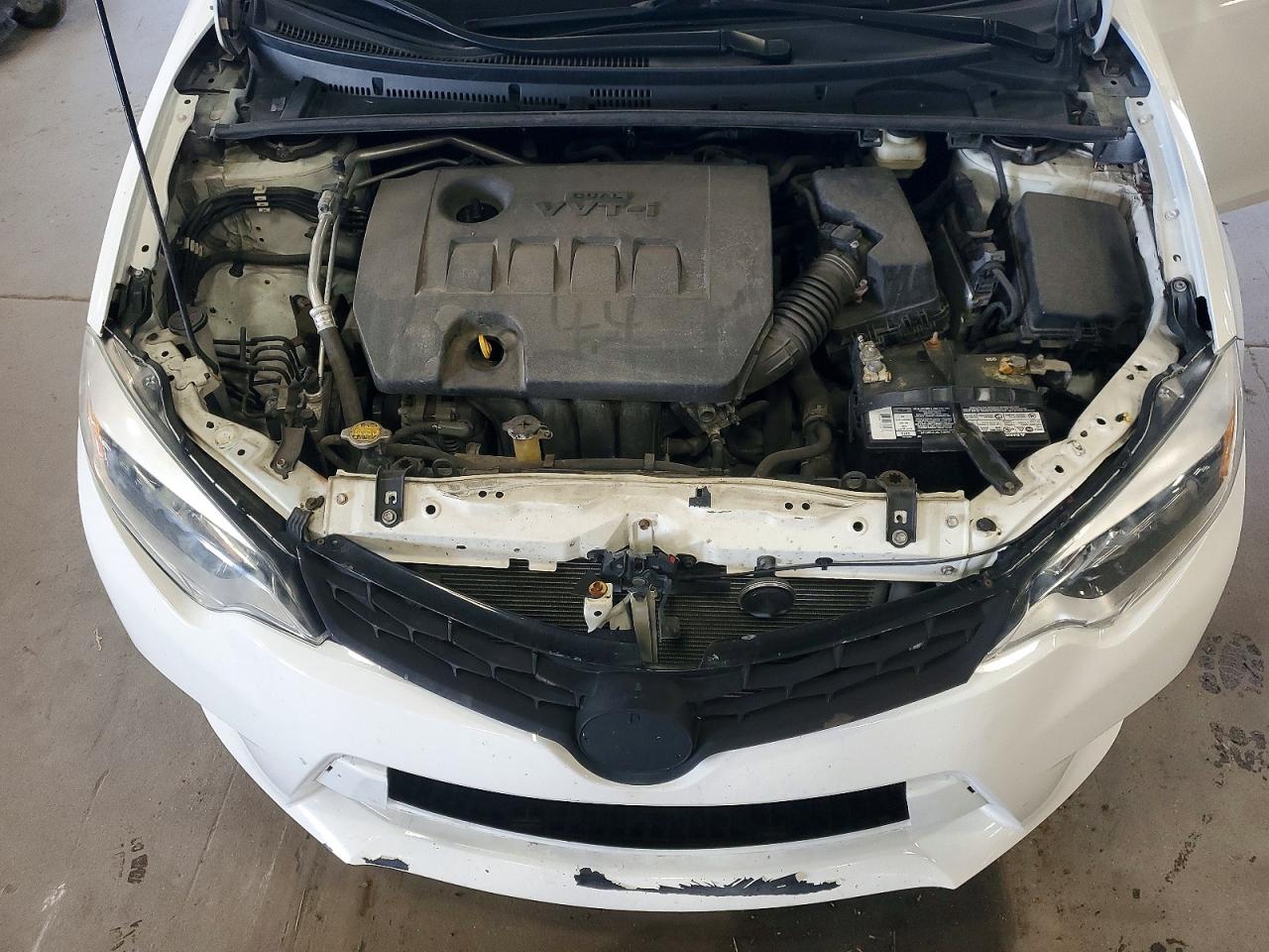 2015 Toyota Corolla Le White vin: 2T1BURHE3FC360766