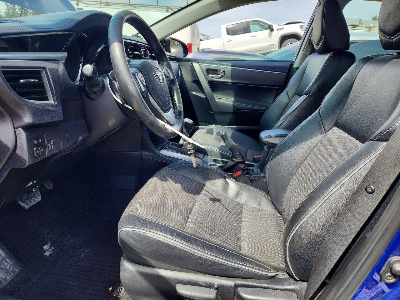 2015 Toyota Corolla S Plus Синий vin: 2T1BURHE3FC362372