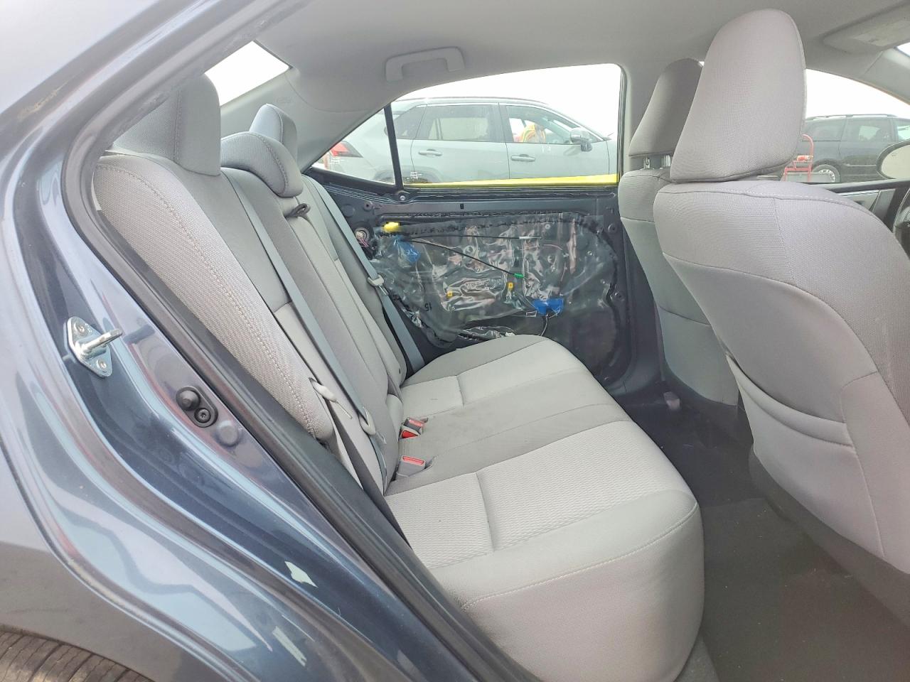 2015 Toyota Corolla Le Gray vin: 2T1BURHE3FC368883