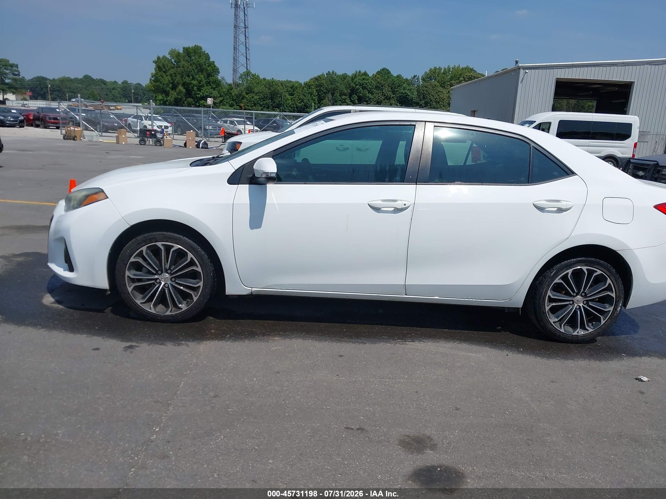 2015 Toyota Corolla S Plus White vin: 2T1BURHE3FC372612