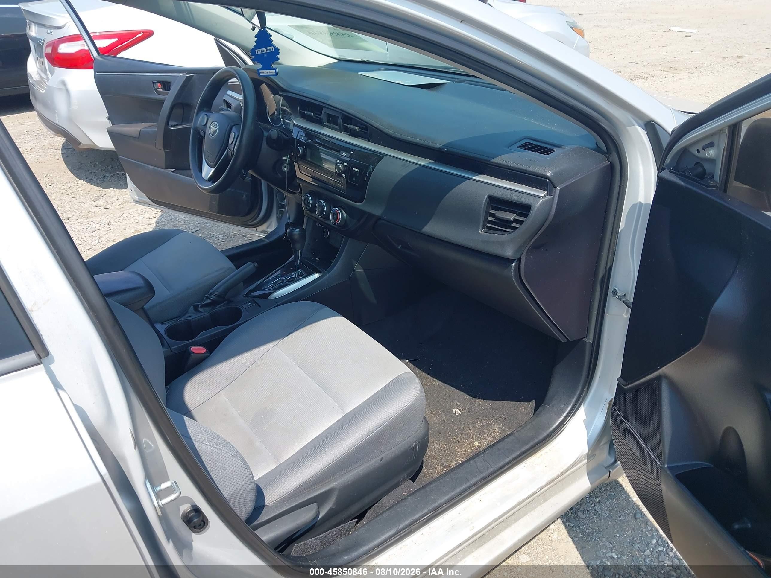 2015 Toyota Corolla L Серебряный vin: 2T1BURHE3FC394335