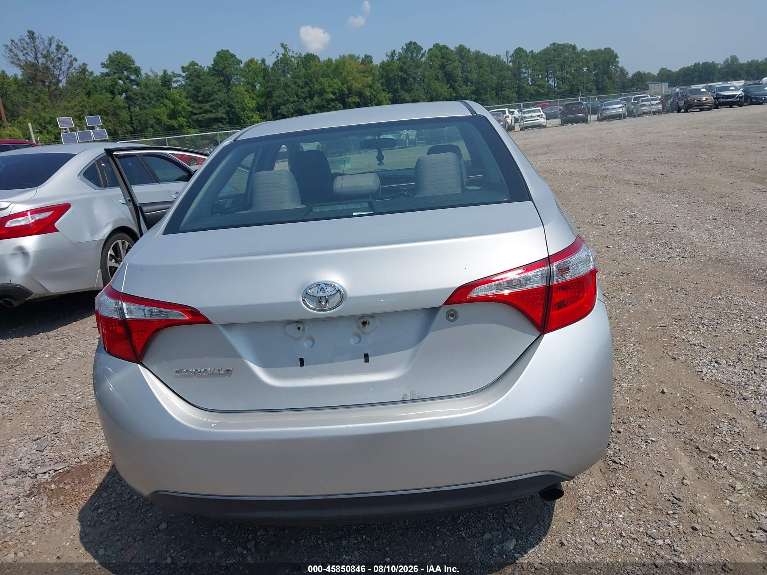 2015 Toyota Corolla L Серебряный vin: 2T1BURHE3FC394335