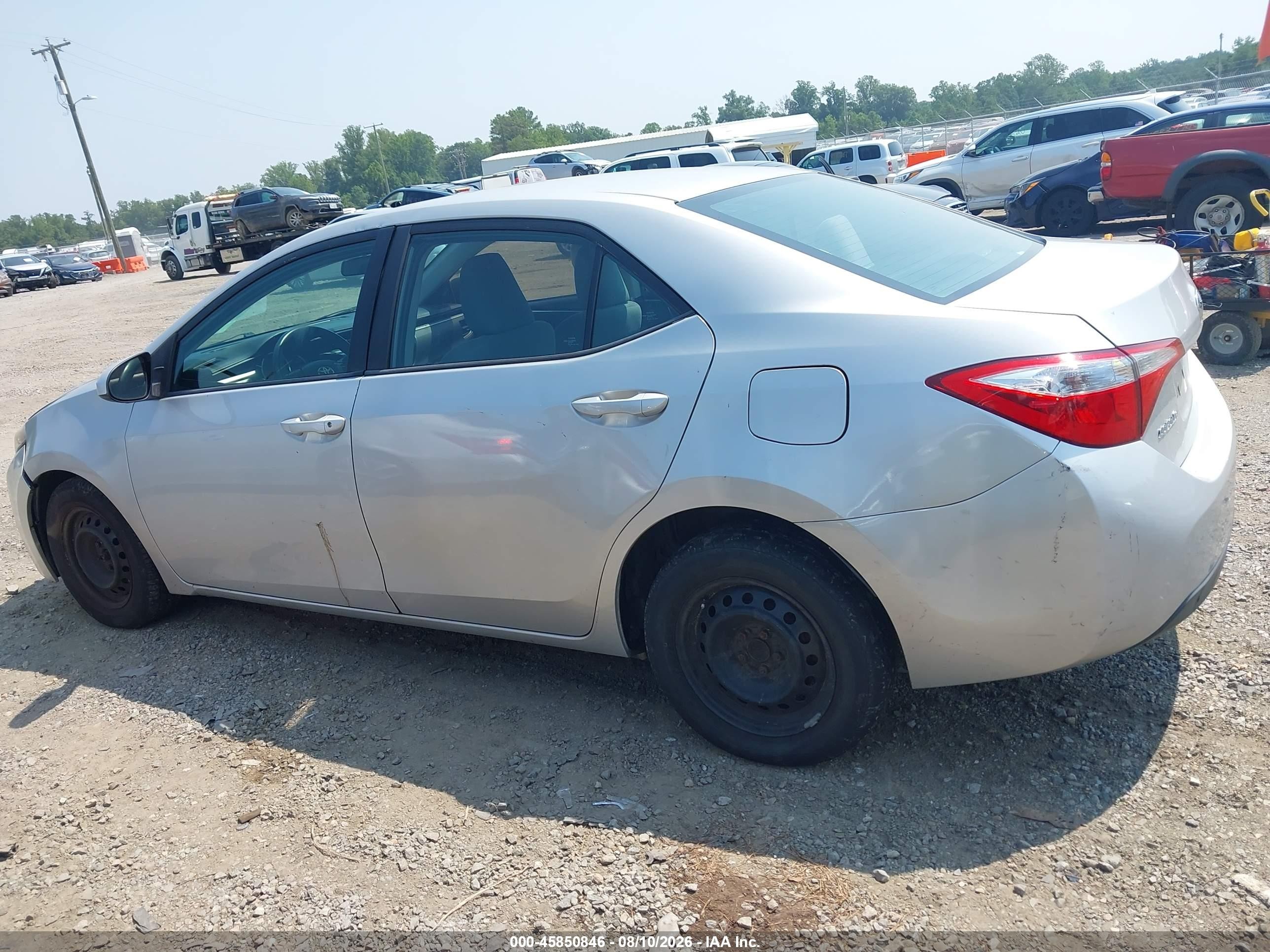2015 Toyota Corolla L Серебряный vin: 2T1BURHE3FC394335