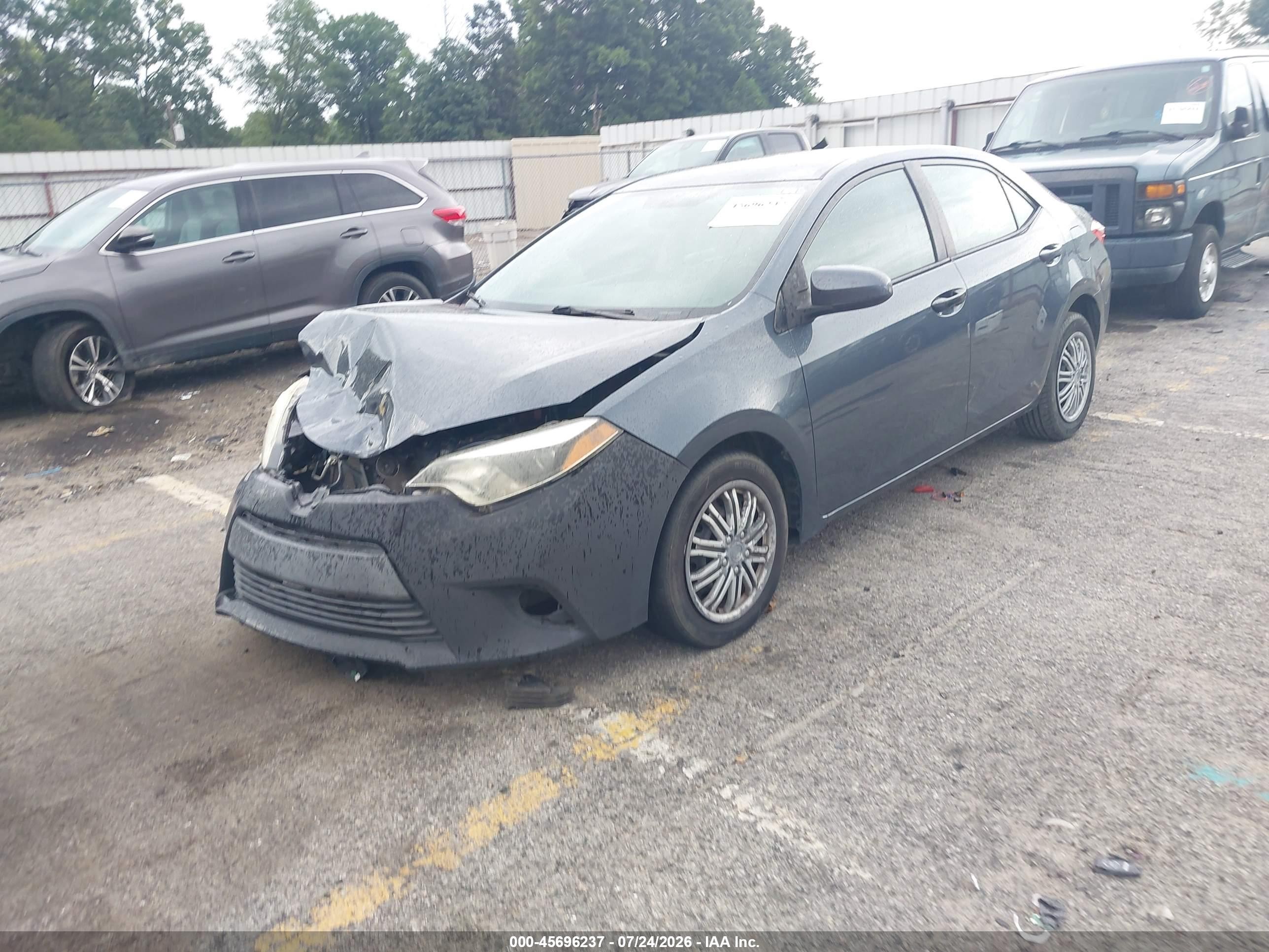 2015 Toyota Corolla Le Blue vin: 2T1BURHE3FC395792