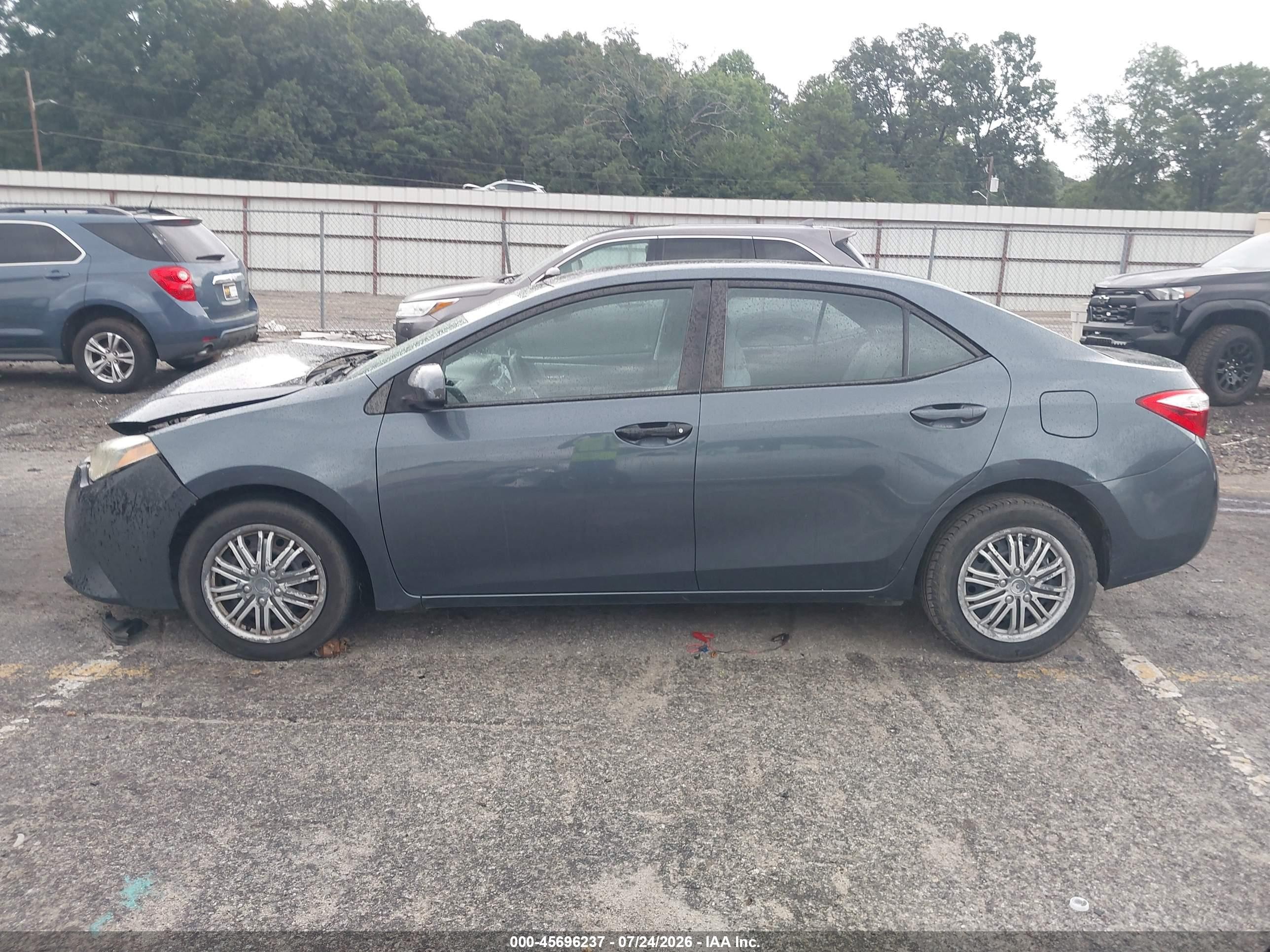 2015 Toyota Corolla Le Blue vin: 2T1BURHE3FC395792