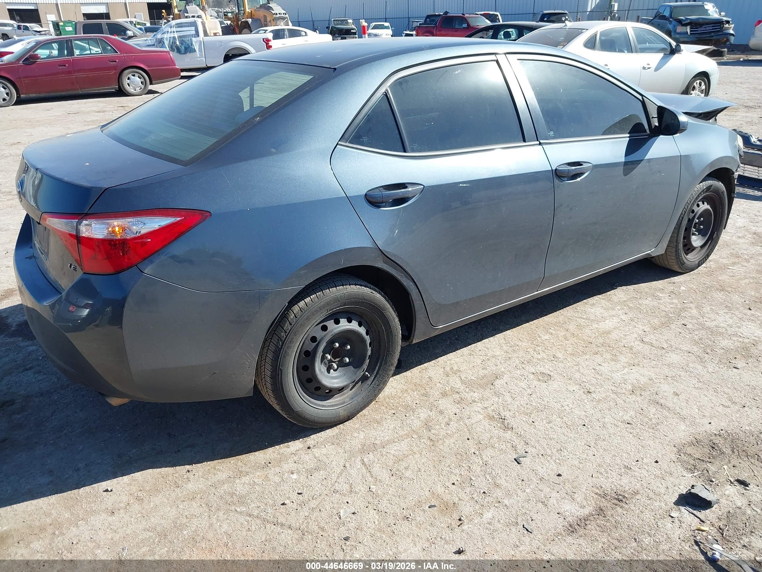 2015 Toyota Corolla Le Gray vin: 2T1BURHE3FC398658