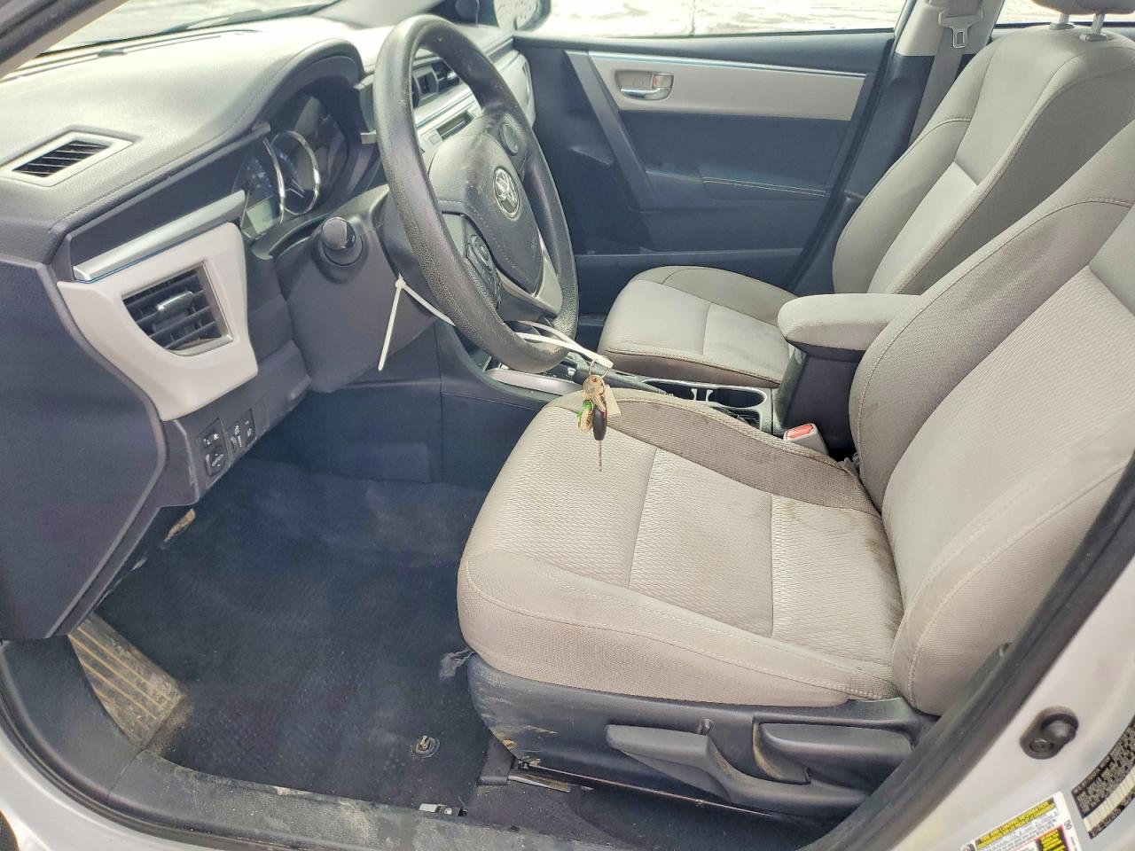2015 Toyota Corolla Le Silver vin: 2T1BURHE3FC410307