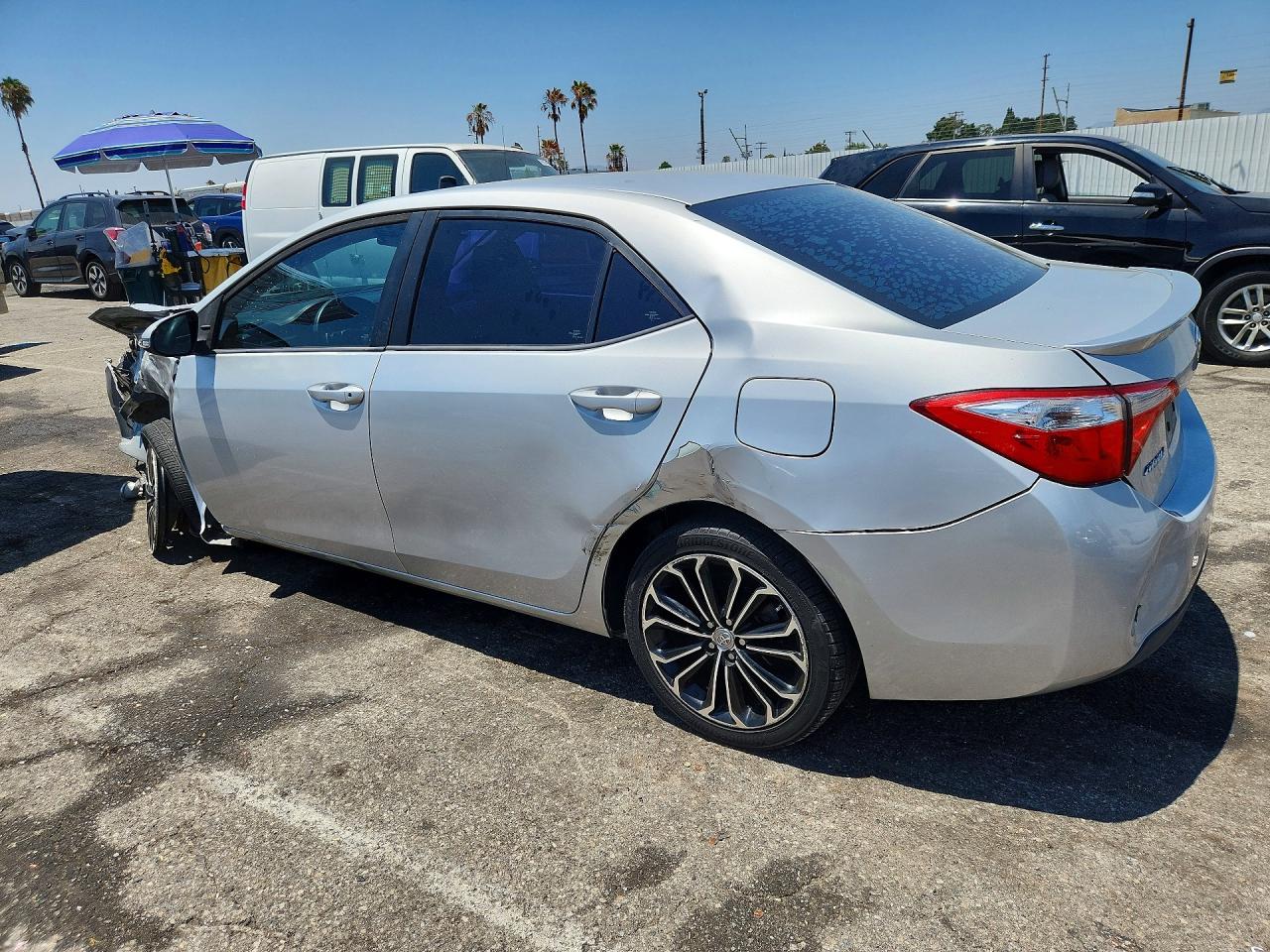 2015 Toyota Corolla S Plus Silver vin: 2T1BURHE3FC420934