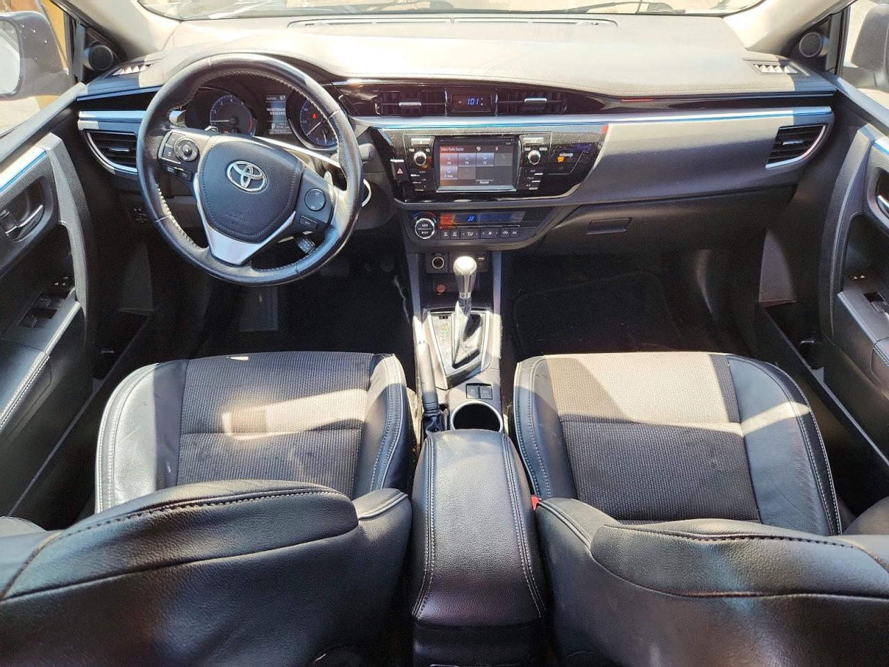 2015 Toyota Corolla S Plus Silver vin: 2T1BURHE3FC420934