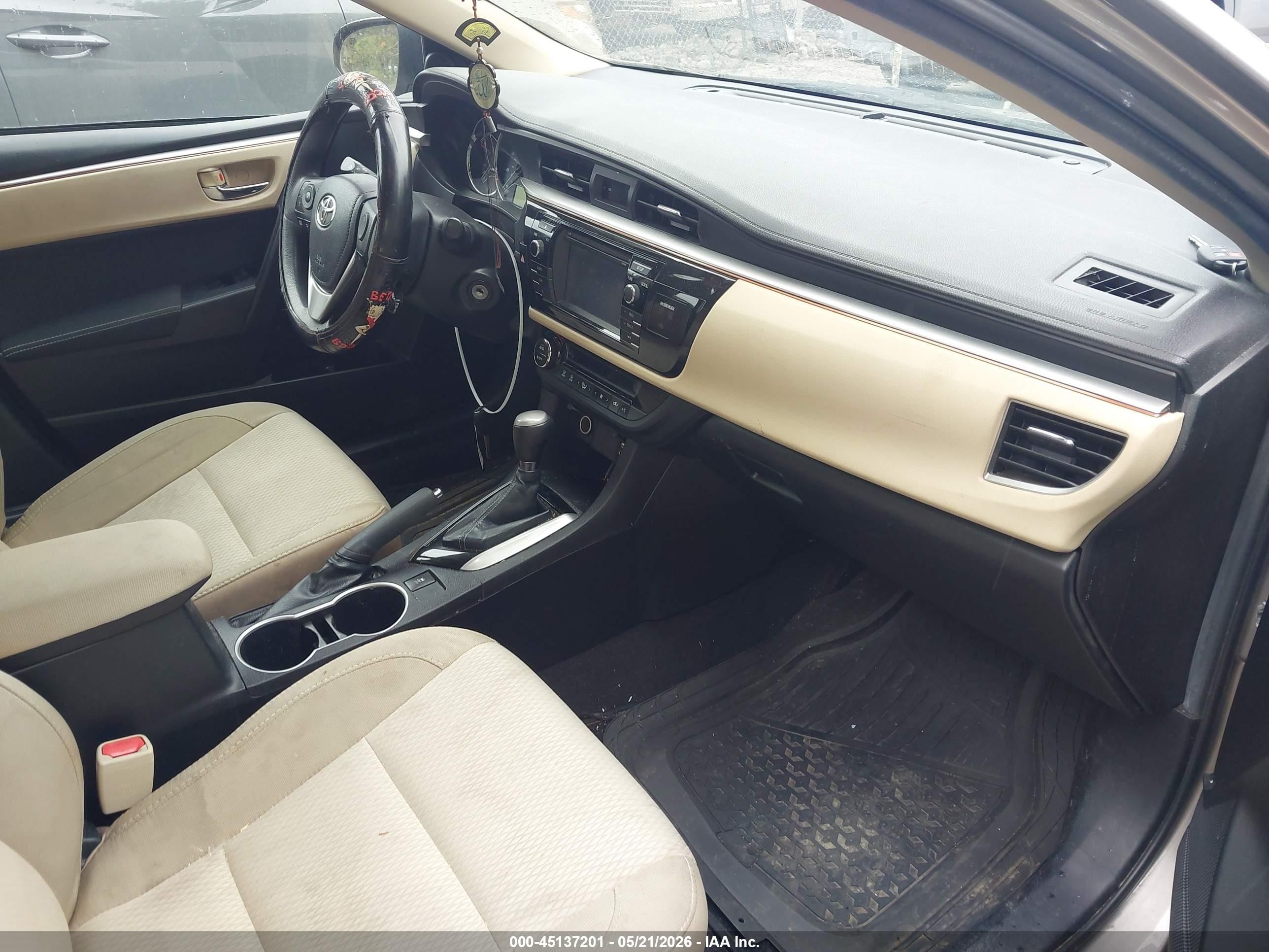 2015 Toyota Corolla Le Brown vin: 2T1BURHE3FC466313