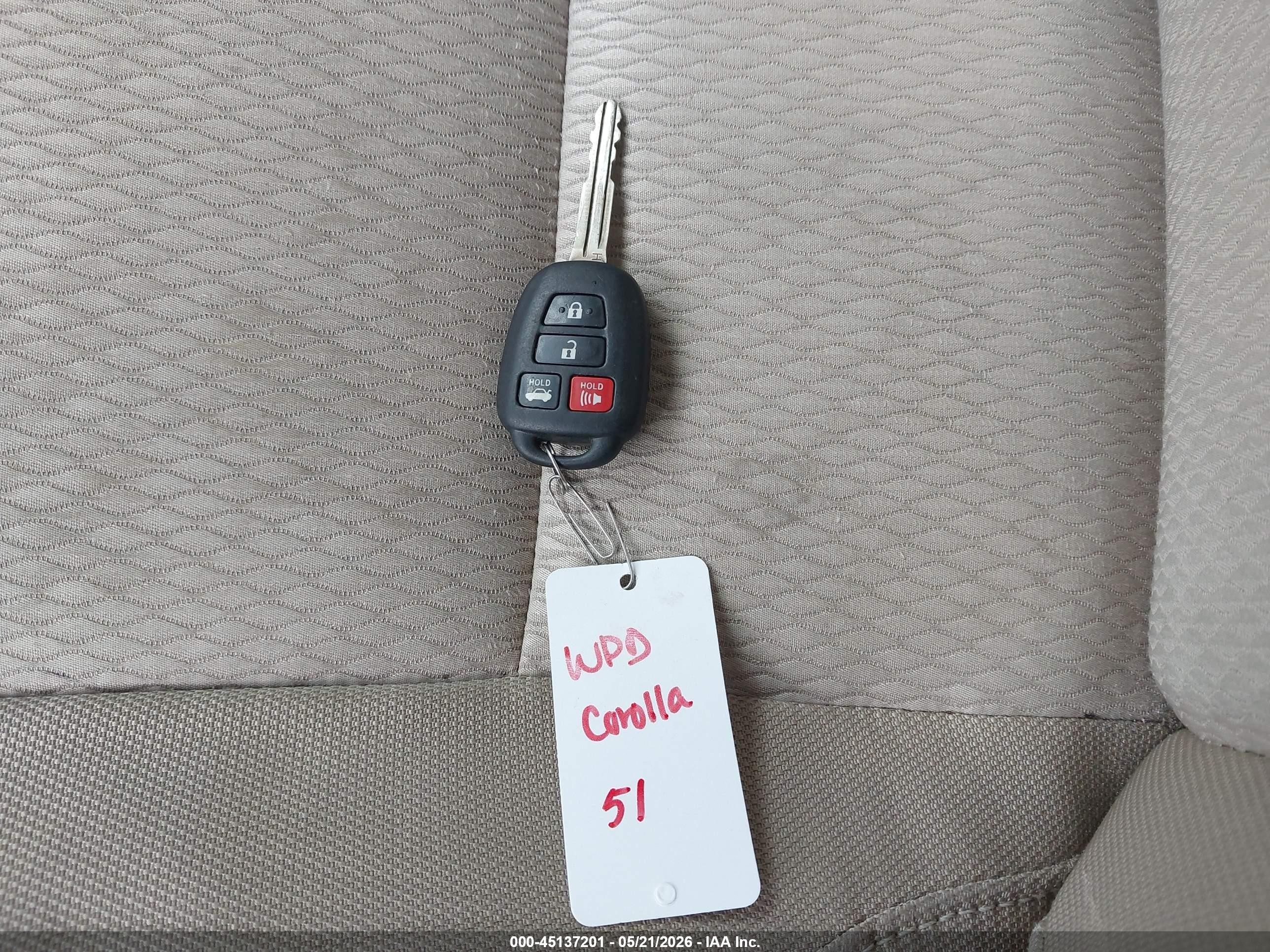 2015 Toyota Corolla Le Brown vin: 2T1BURHE3FC466313