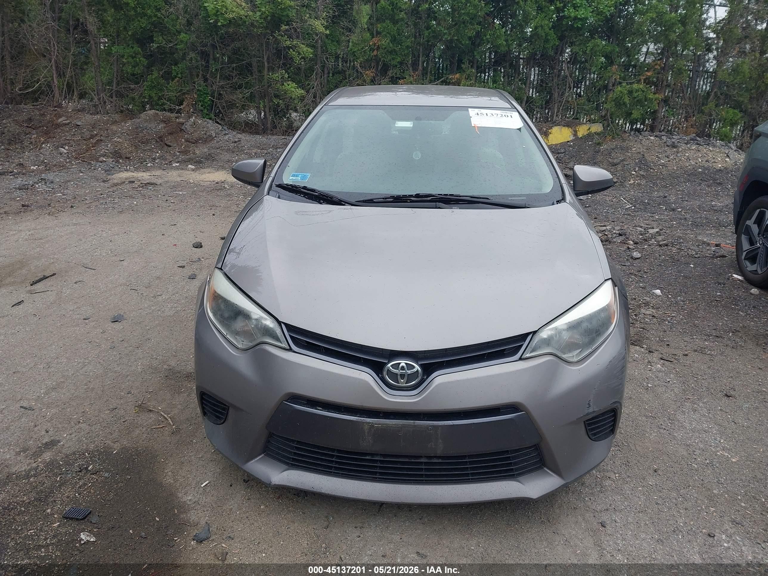 2015 Toyota Corolla Le Brown vin: 2T1BURHE3FC466313