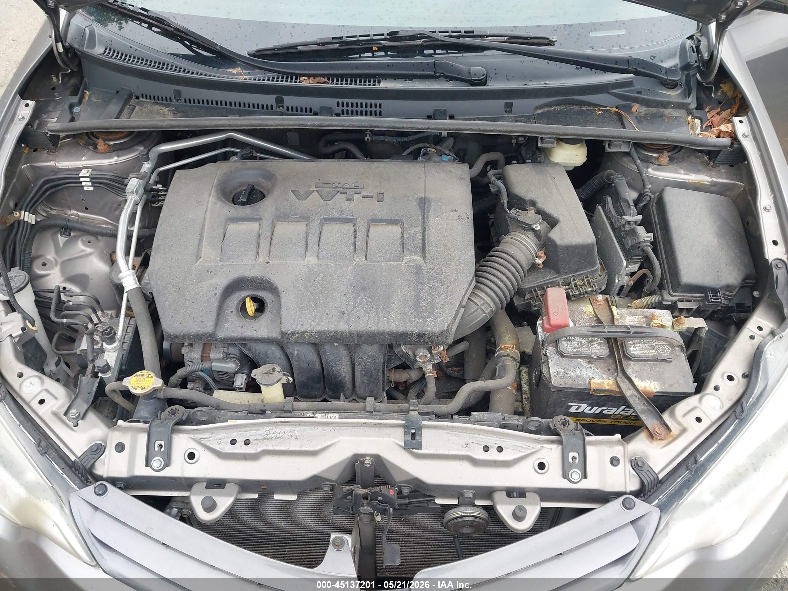 2015 Toyota Corolla Le Brown vin: 2T1BURHE3FC466313