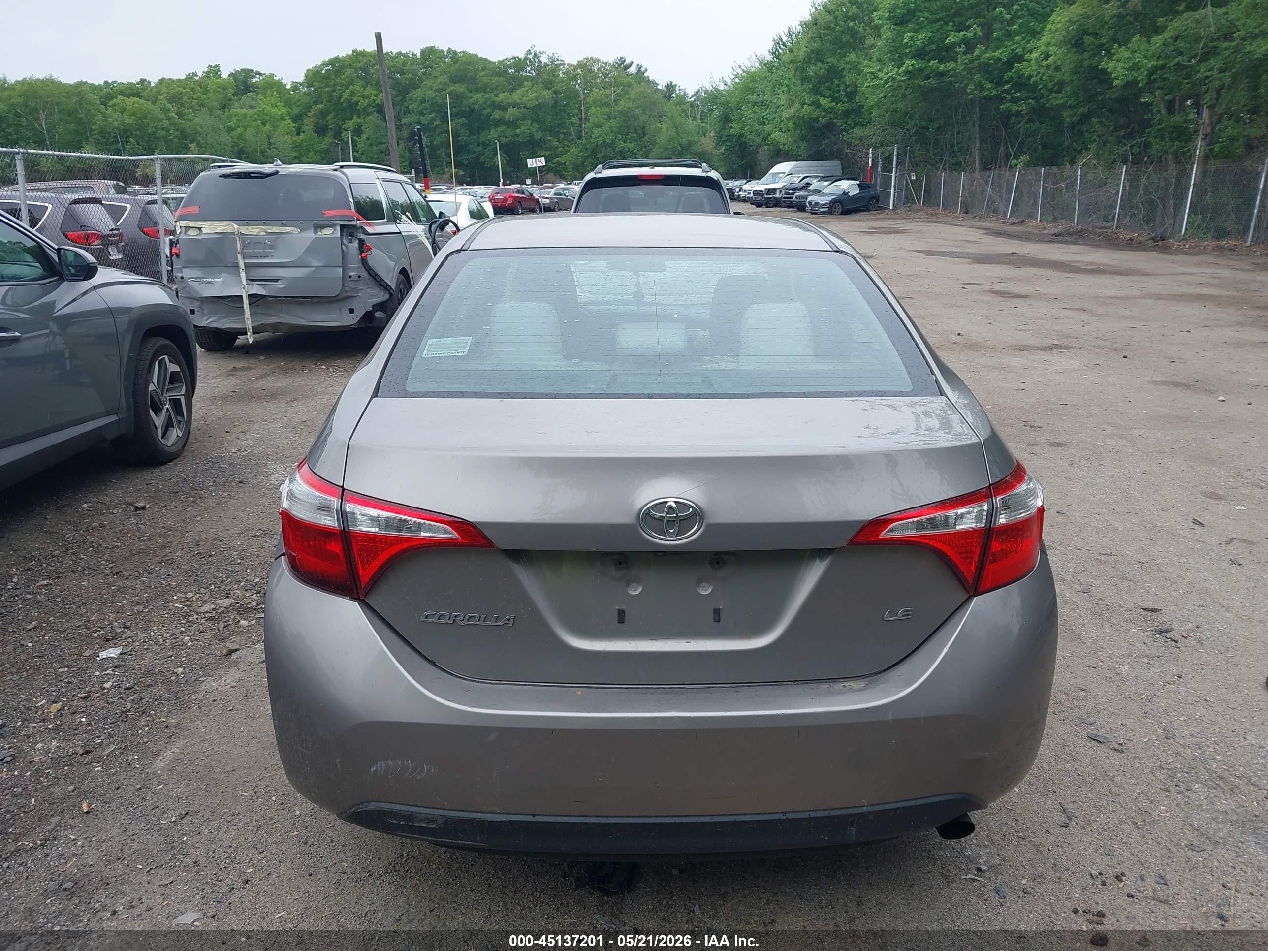 2015 Toyota Corolla Le Brown vin: 2T1BURHE3FC466313