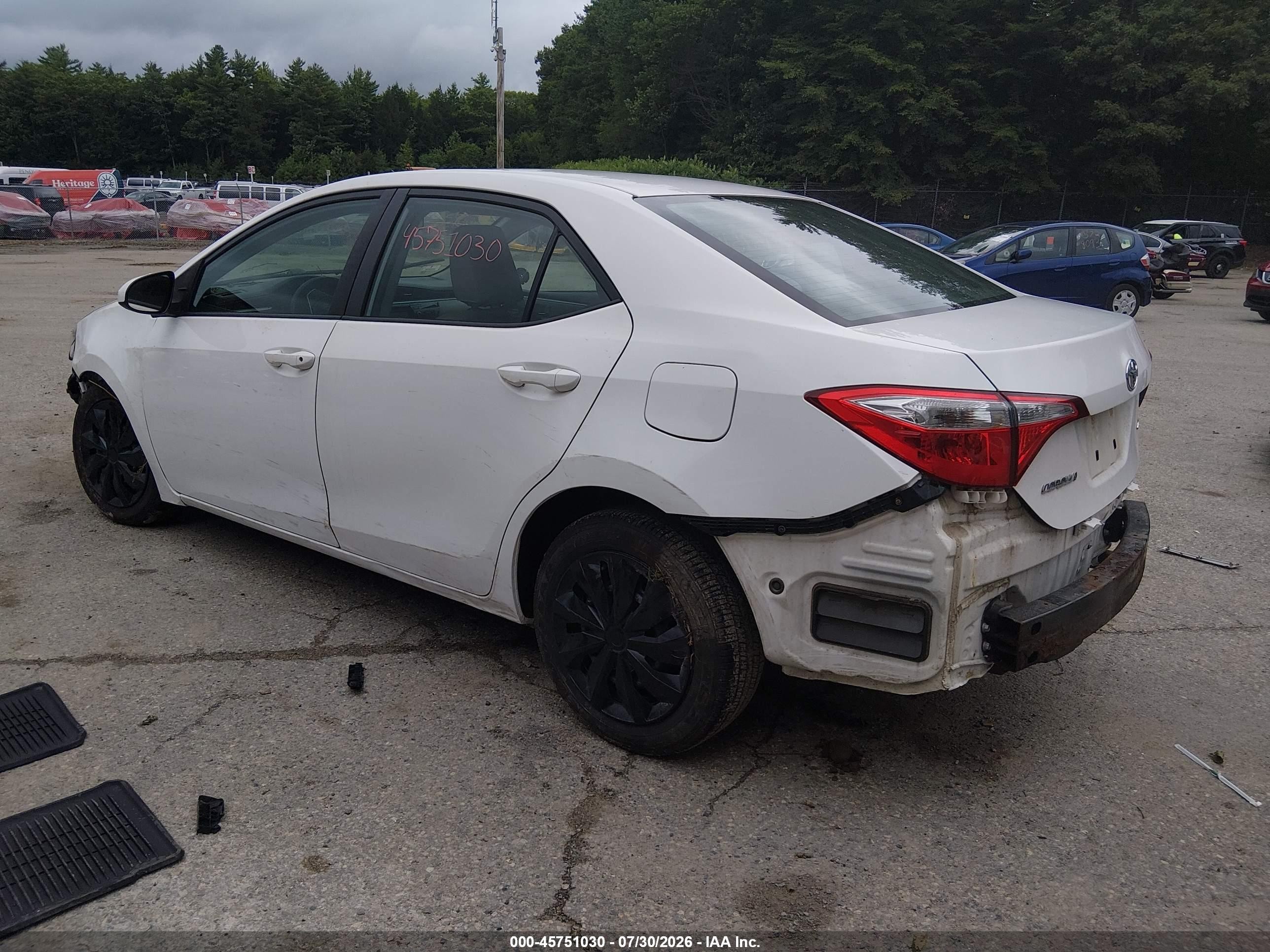 2015 Toyota Corolla Le Белый vin: 2T1BURHE3FC470118