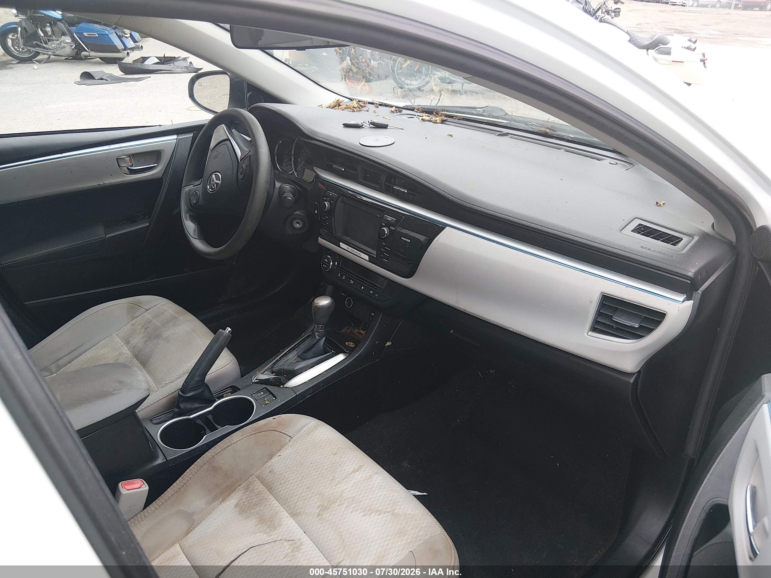 2015 Toyota Corolla Le Белый vin: 2T1BURHE3FC470118