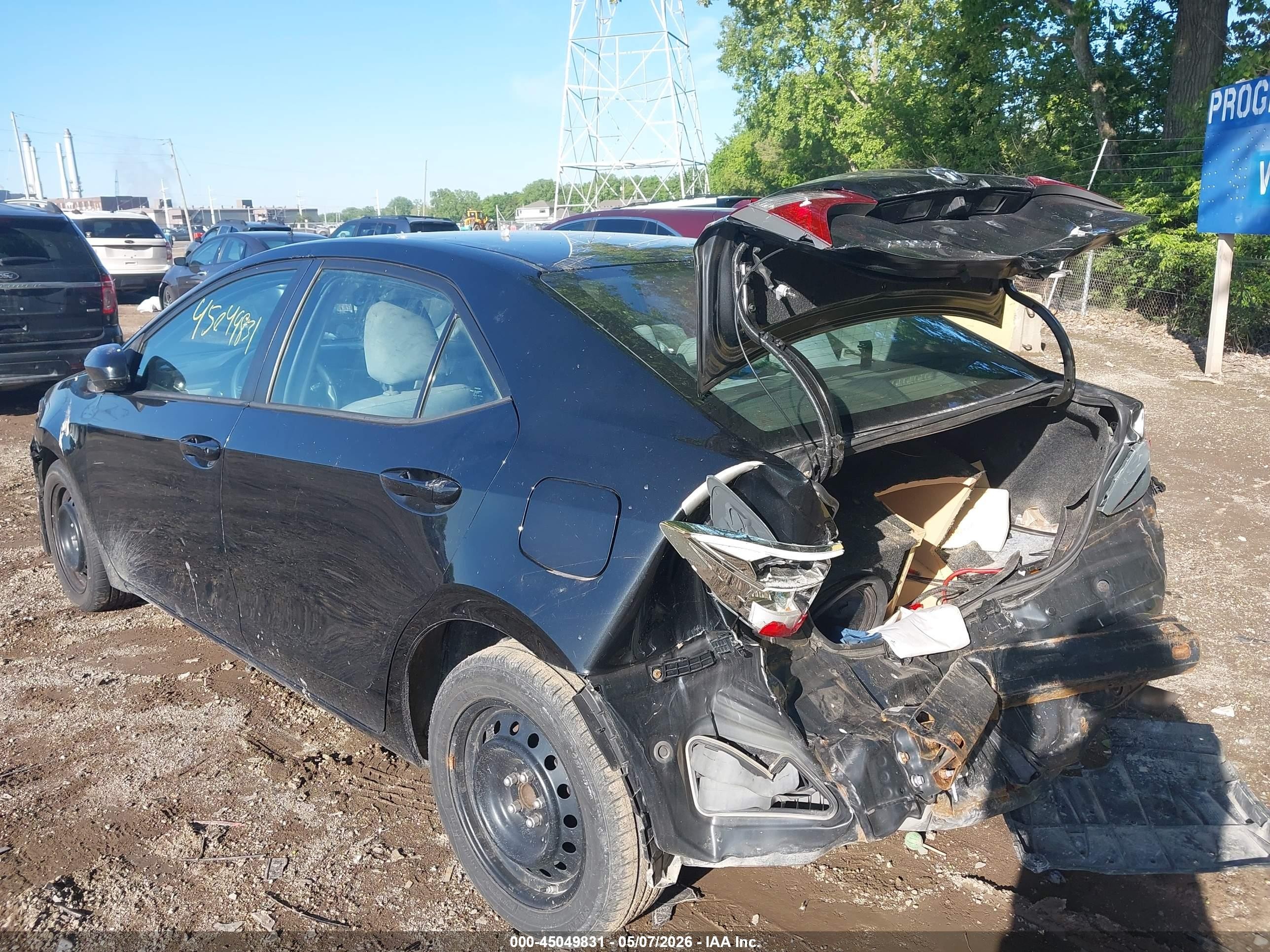 2015 Toyota Corolla Le Черный vin: 2T1BURHE3FC472404