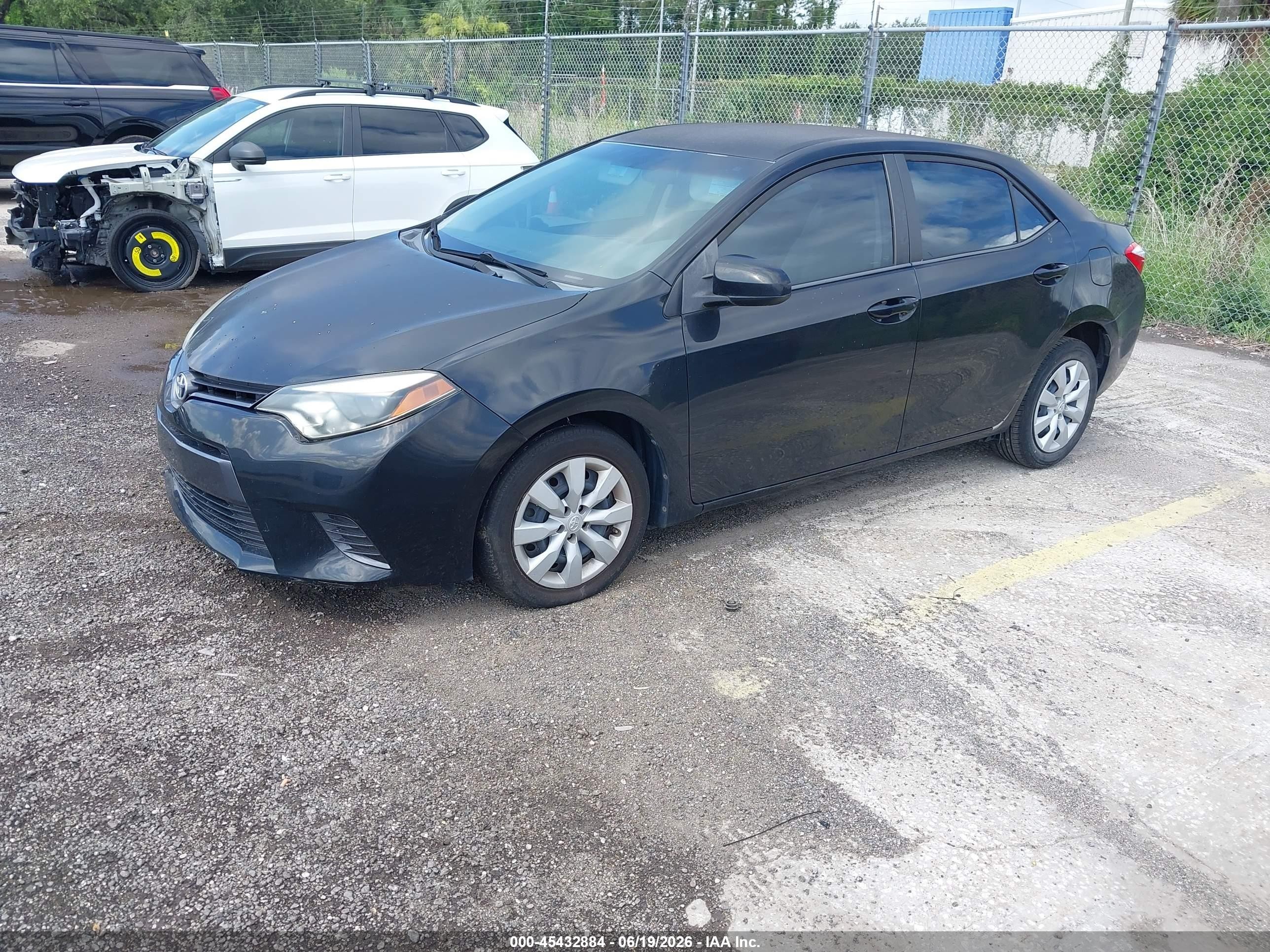2015 Toyota Corolla Le Black vin: 2T1BURHE3FC473407