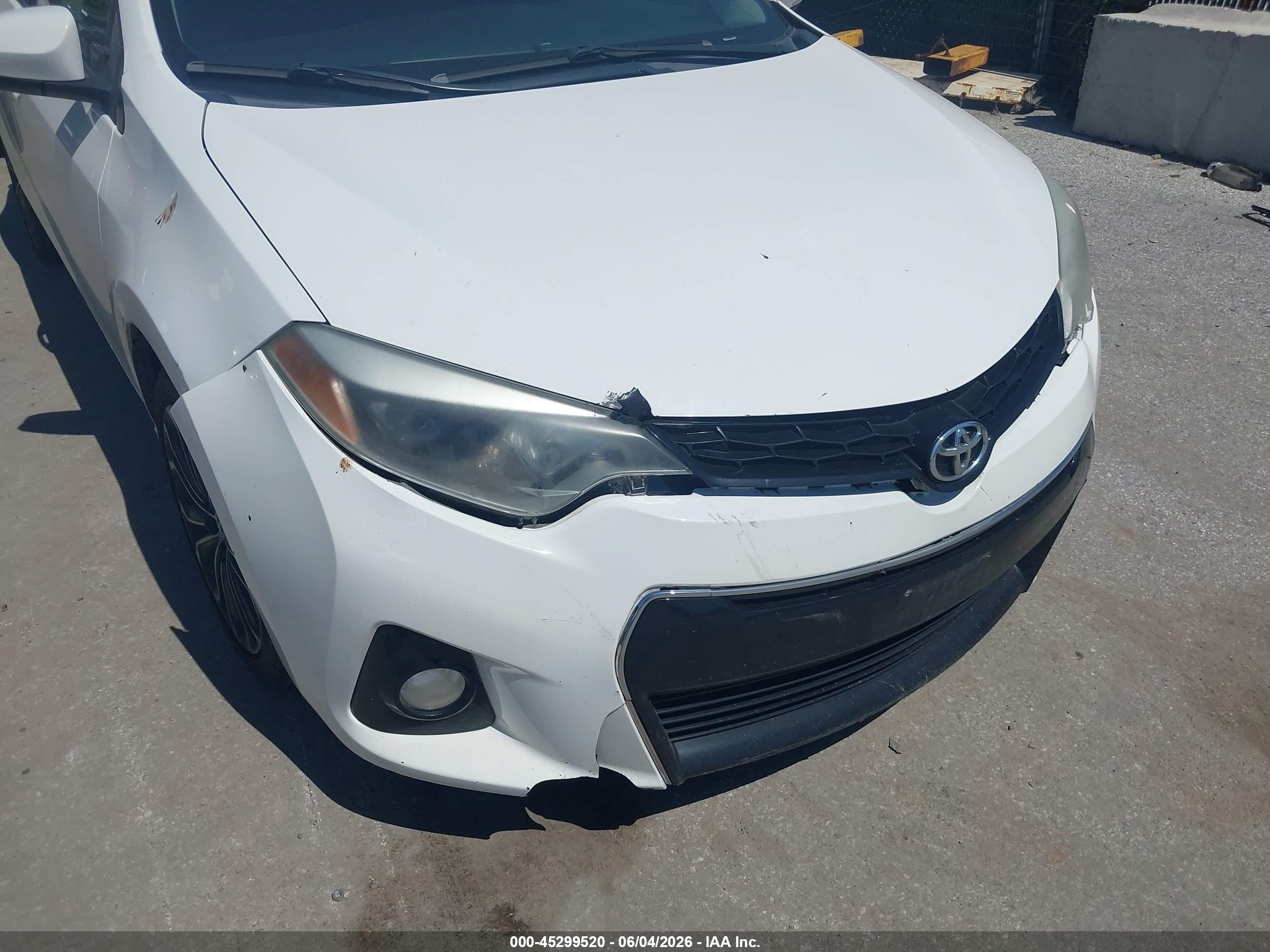 2016 Toyota Corolla S Premium White vin: 2T1BURHE3GC482304
