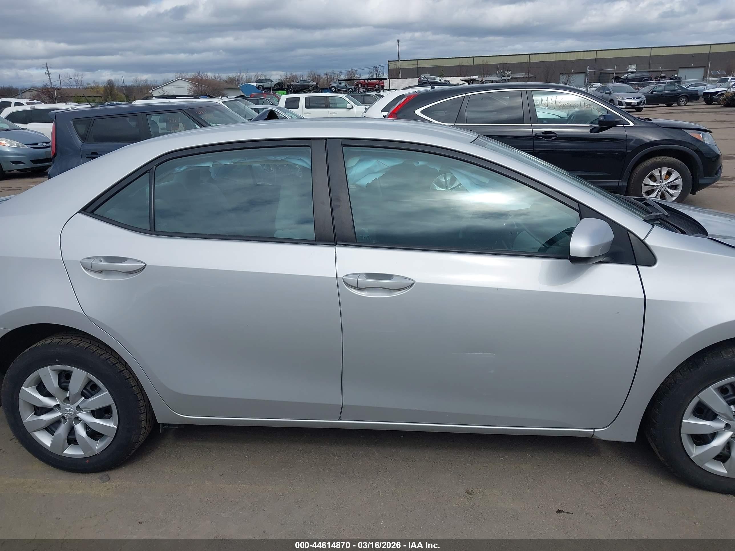 2016 Toyota Corolla Le Silver vin: 2T1BURHE3GC560788