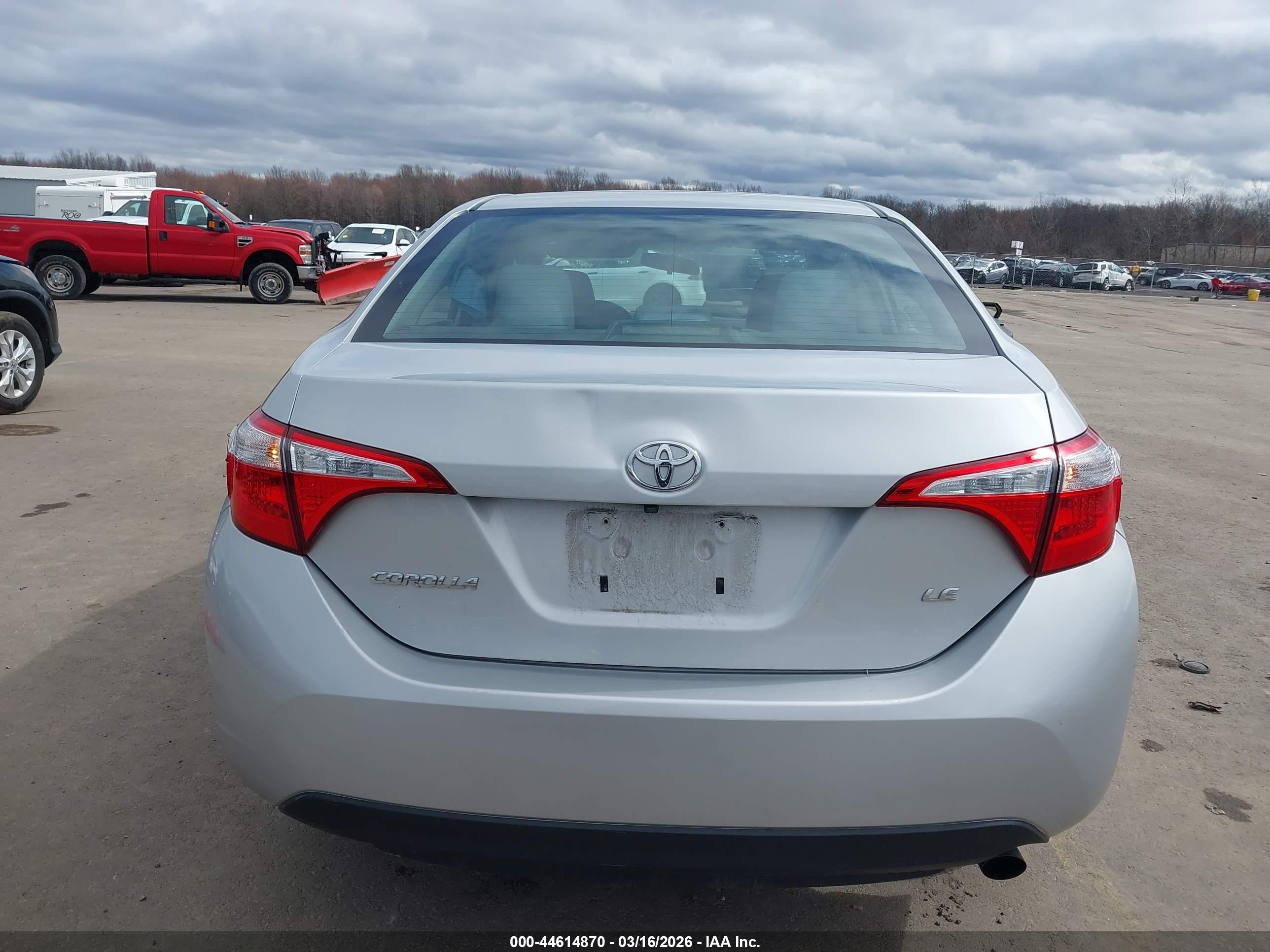 2016 Toyota Corolla Le Silver vin: 2T1BURHE3GC560788