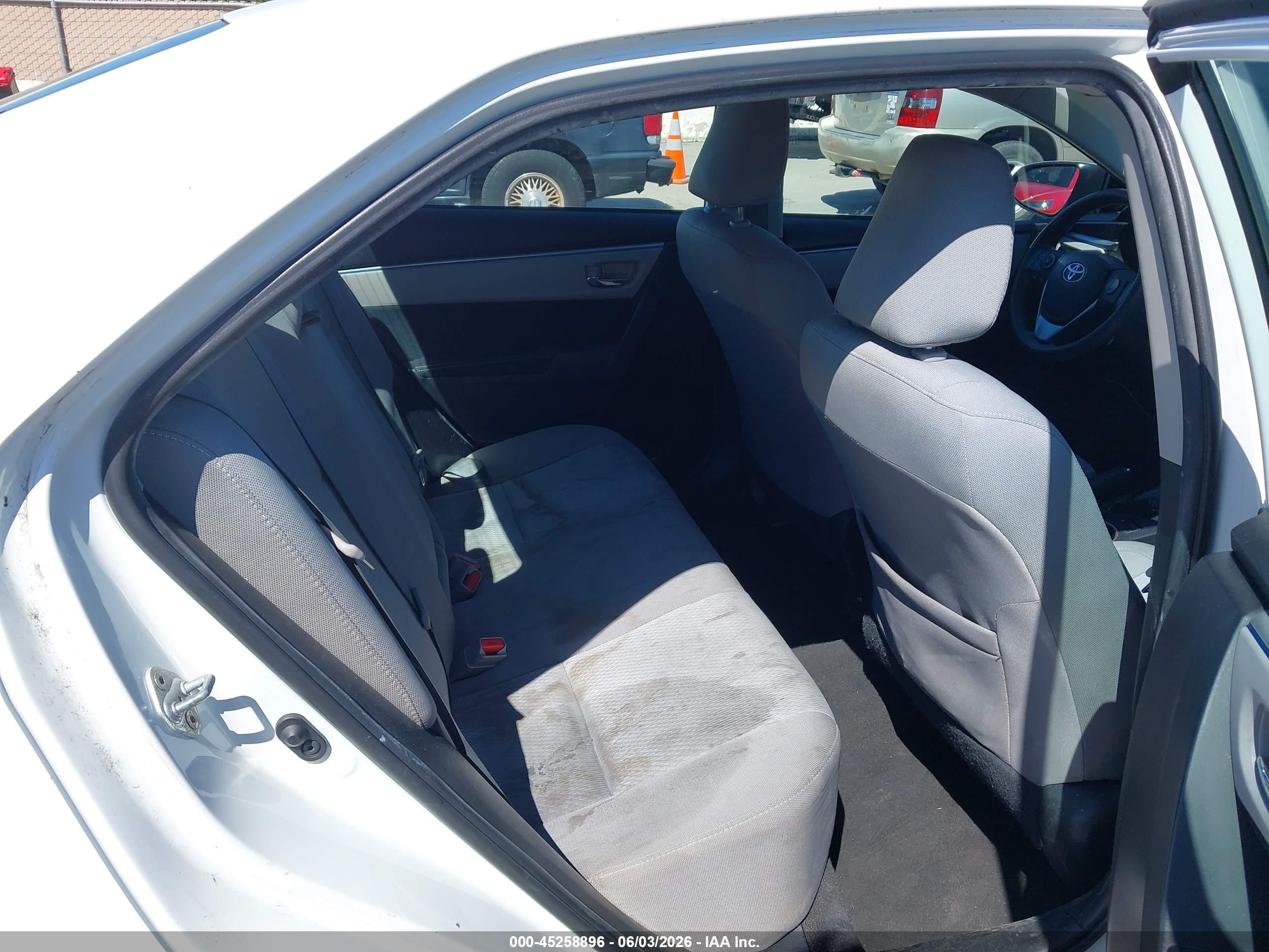2016 Toyota Corolla Le Белый vin: 2T1BURHE3GC602795
