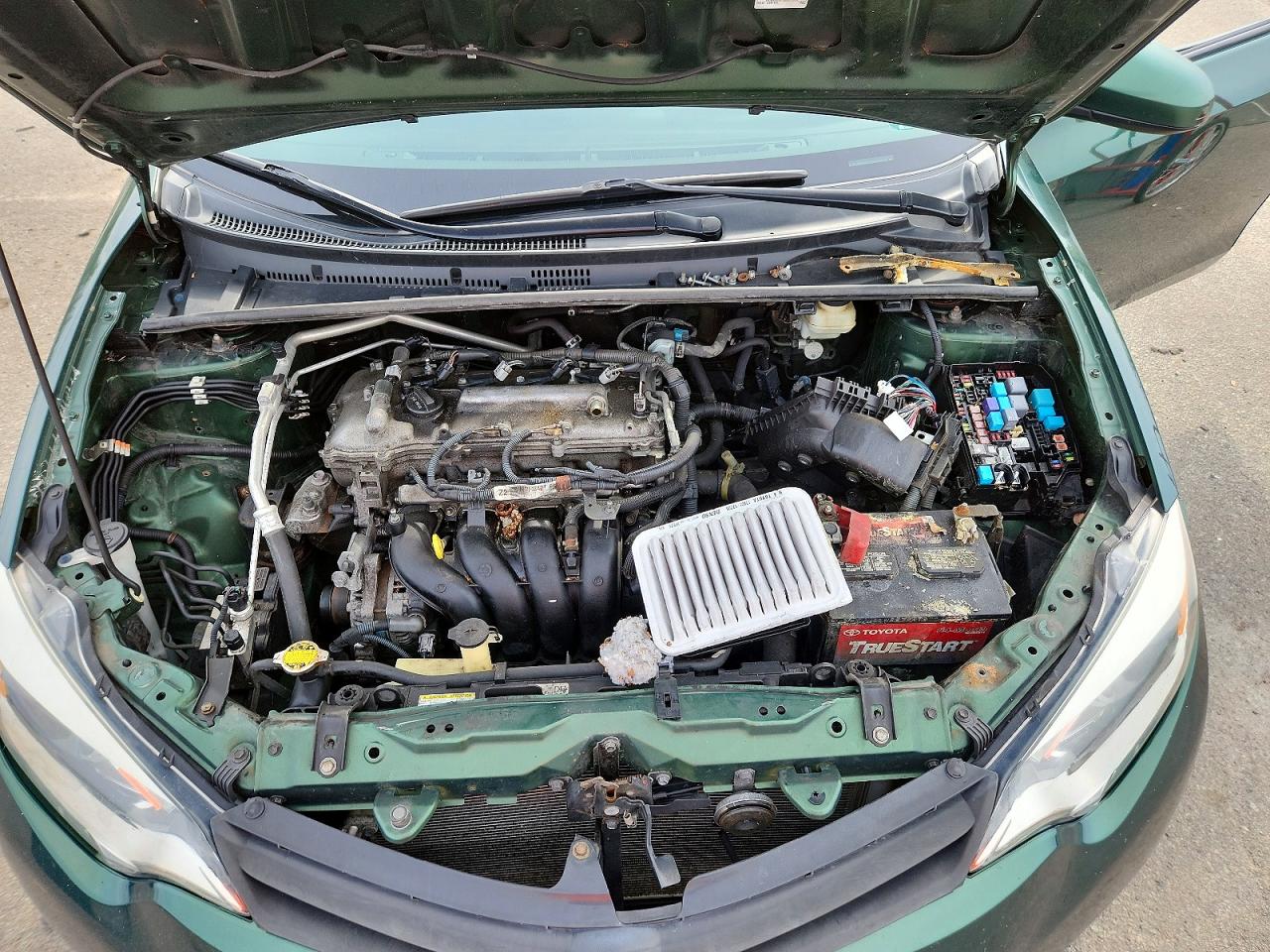 2016 Toyota Corolla Le Зеленый vin: 2T1BURHE3GC630905