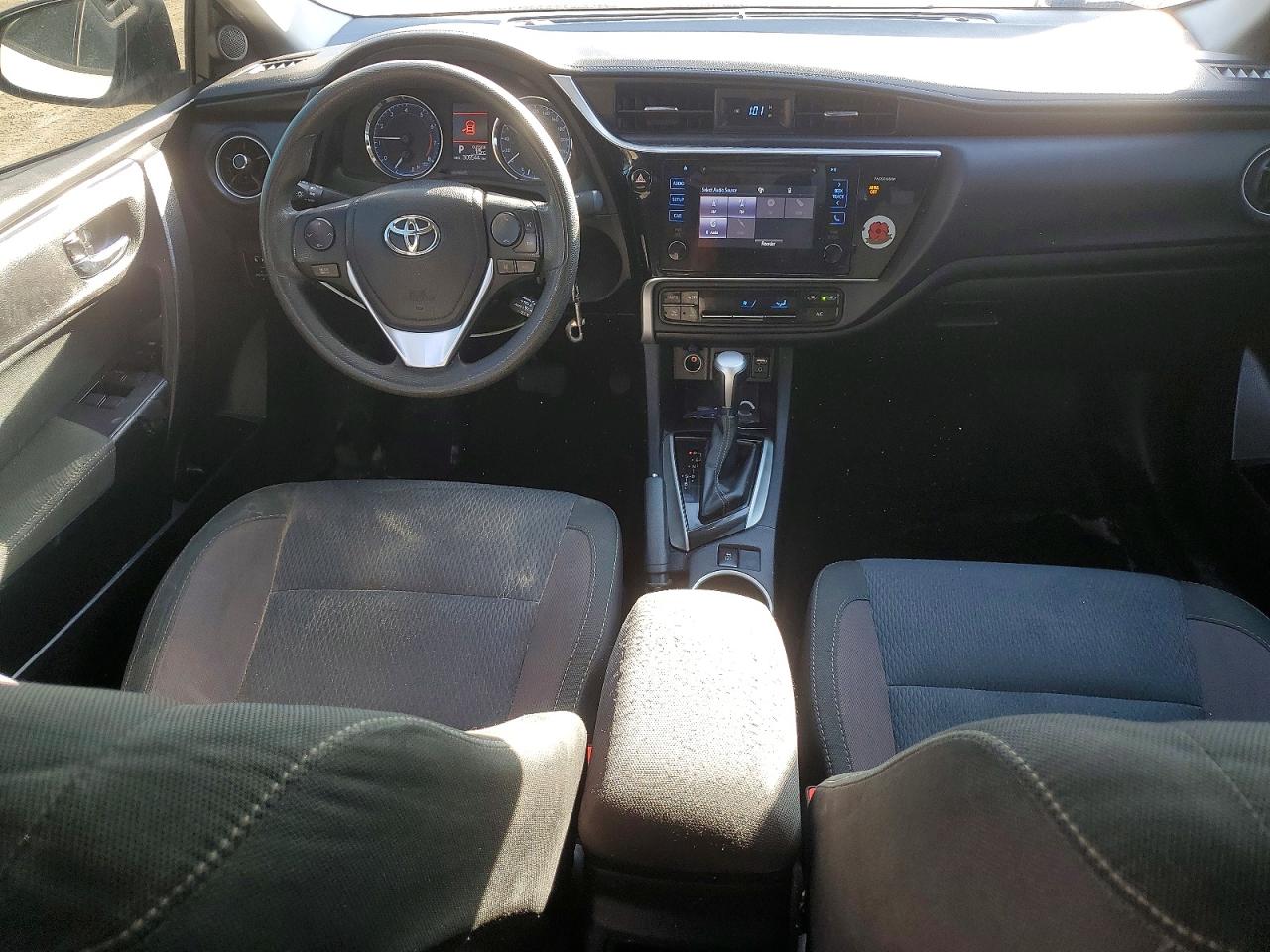 2017 Toyota Corolla L White vin: 2T1BURHE3HC895907