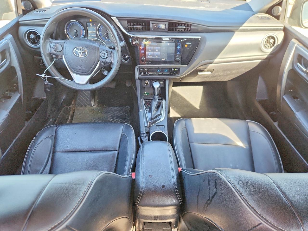 2017 Toyota Corolla Xle Brown vin: 2T1BURHE3HC901981