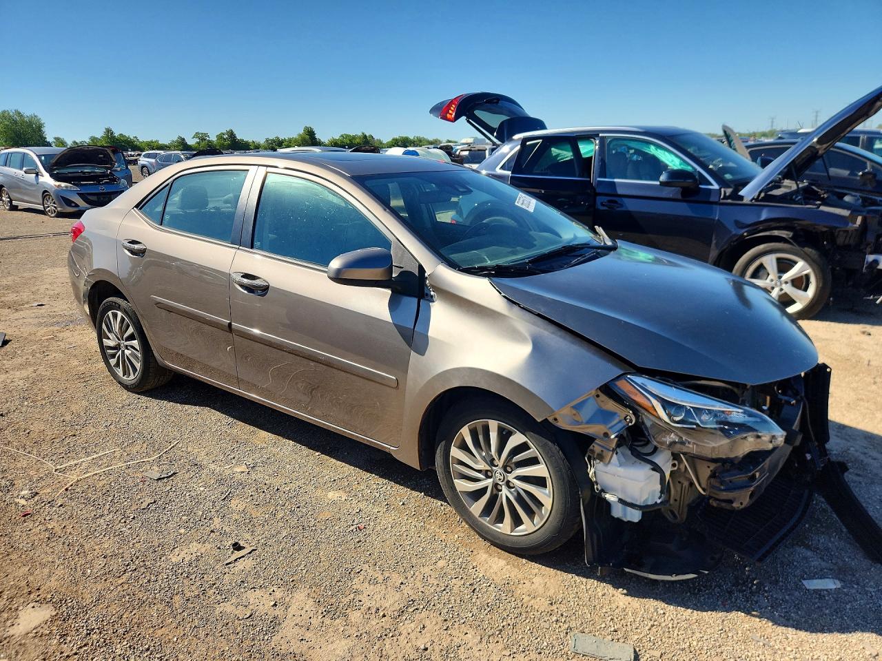2017 Toyota Corolla Xle Brown vin: 2T1BURHE3HC901981