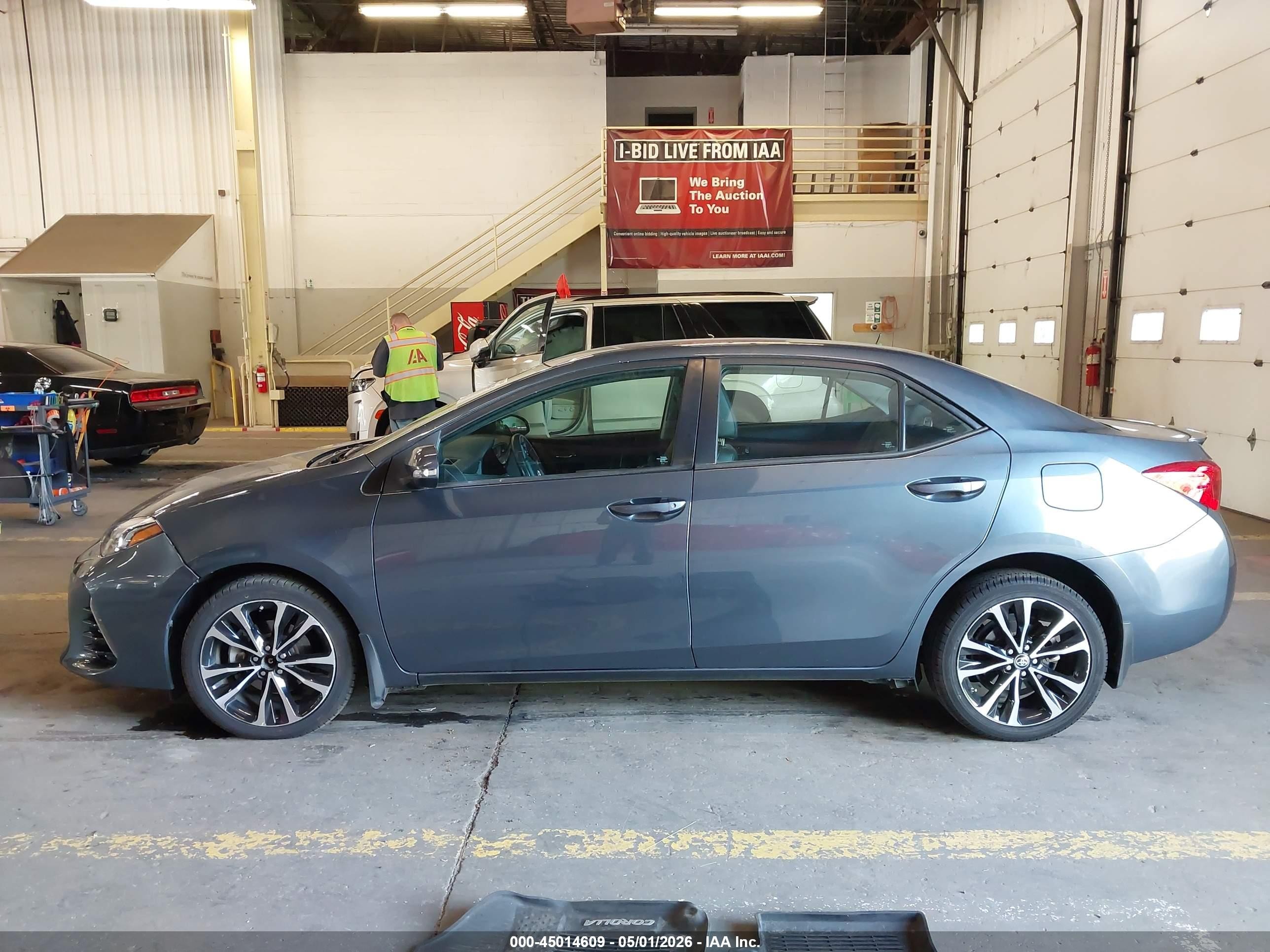 2017 Toyota Corolla Se Gray vin: 2T1BURHE3HC961727