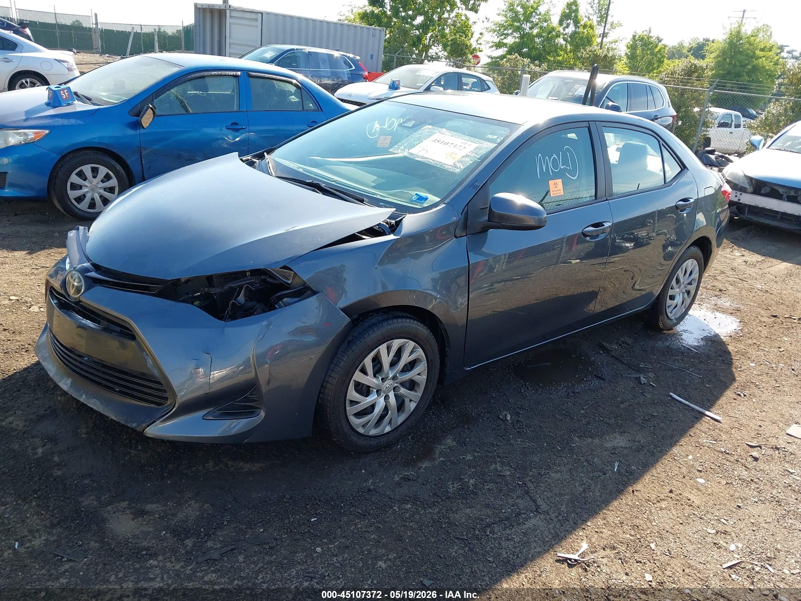 2019 Toyota Corolla Le Navy vin: 2T1BURHE3KC167964