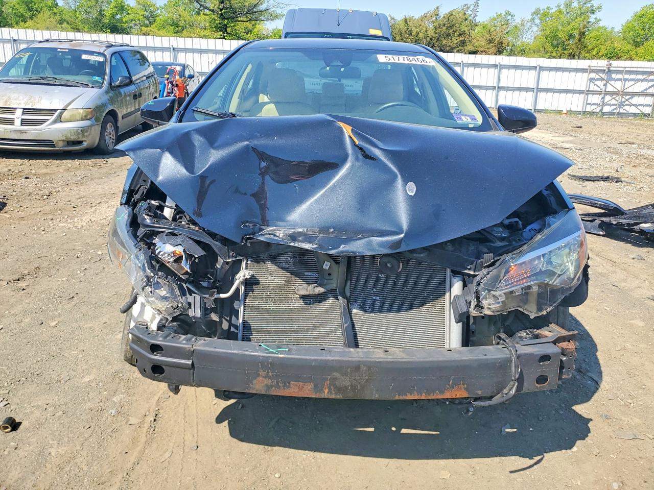 2019 Toyota Corolla Le Black vin: 2T1BURHE3KC177474