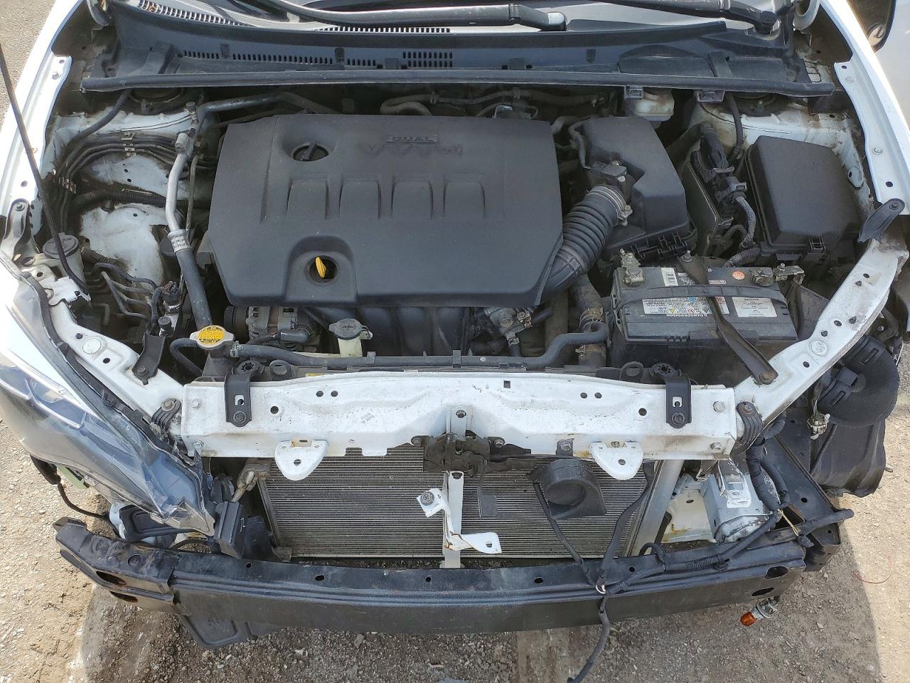 2019 Toyota Corolla L White vin: 2T1BURHE3KC178110
