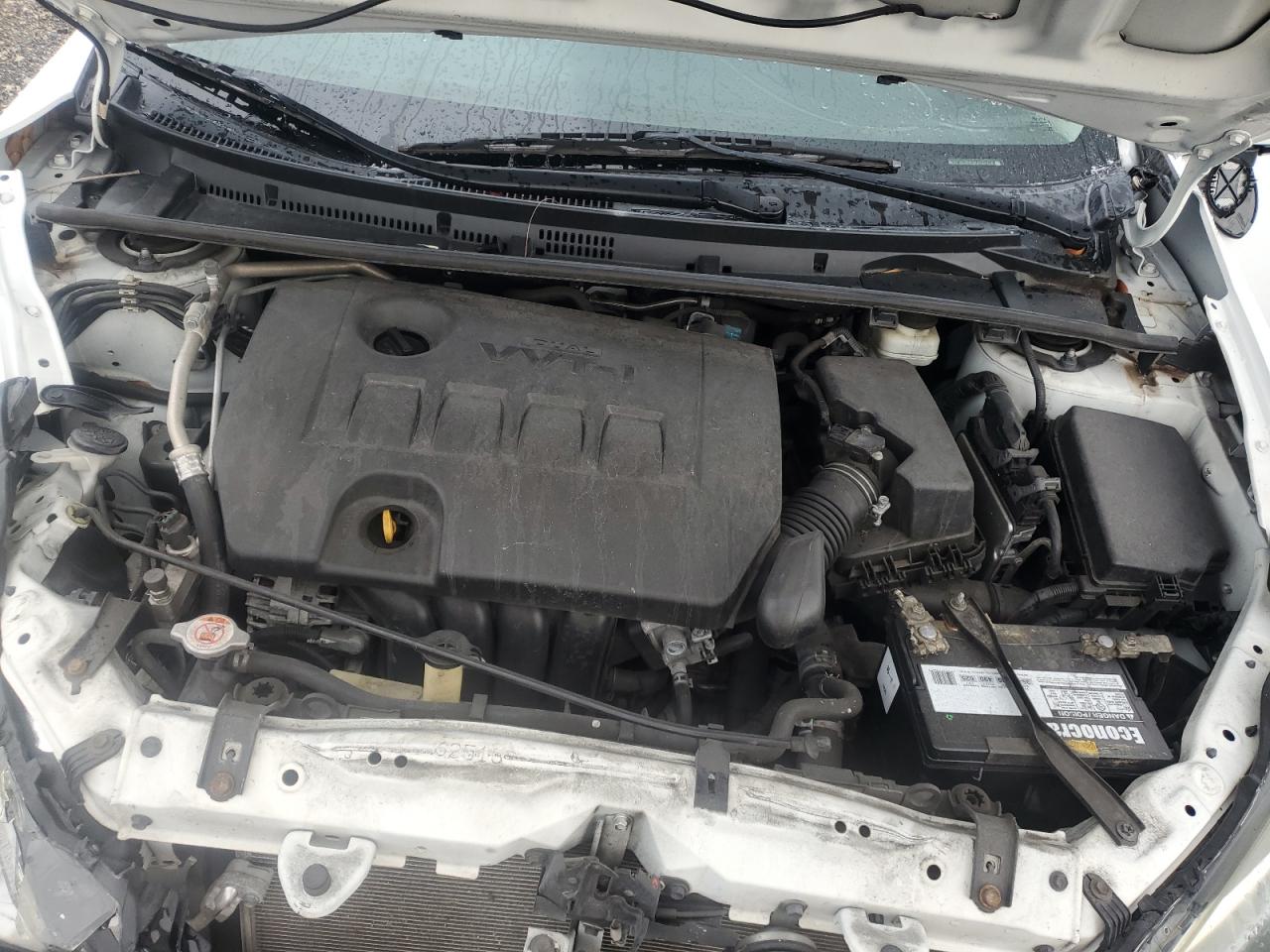 2019 Toyota Corolla Le White vin: 2T1BURHE3KC184330 Damage: Radiator, Broken, Replacement Required