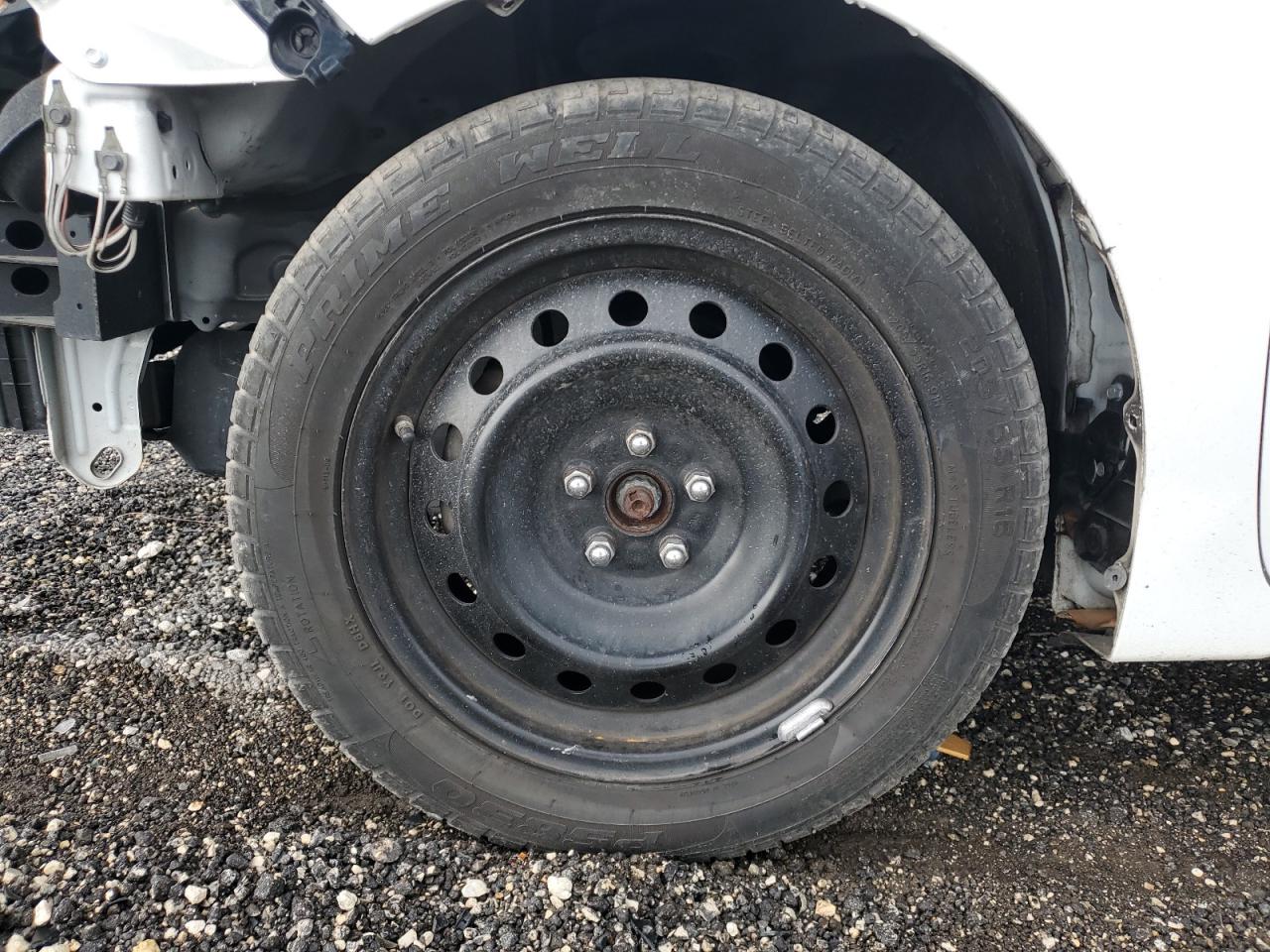 2019 Toyota Corolla Le White vin: 2T1BURHE3KC184330 Damage: Left Front Wheel Cover, Missing, Replacement Required