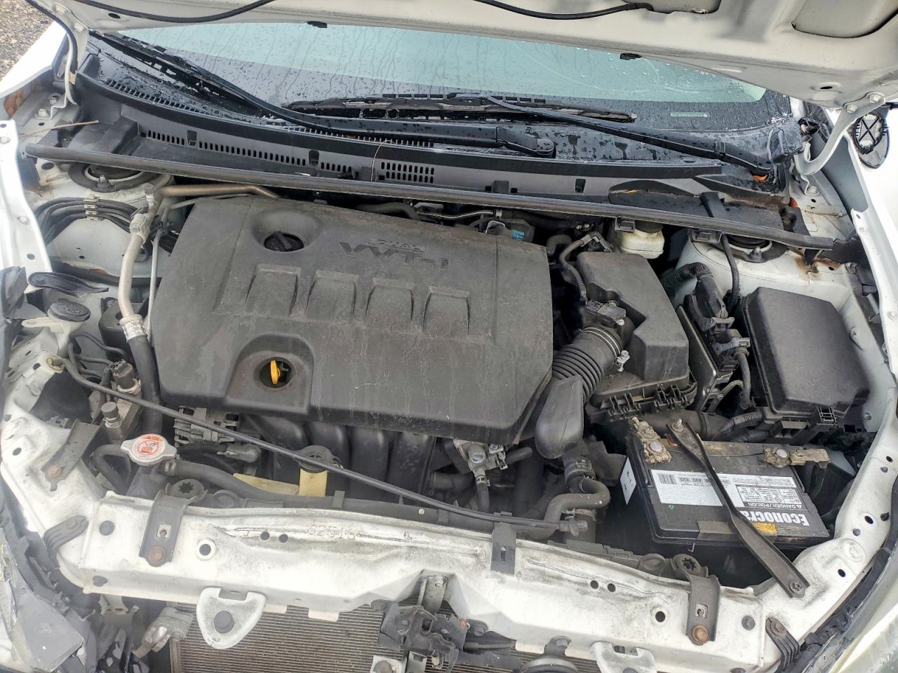 2019 Toyota Corolla Le White vin: 2T1BURHE3KC184330
