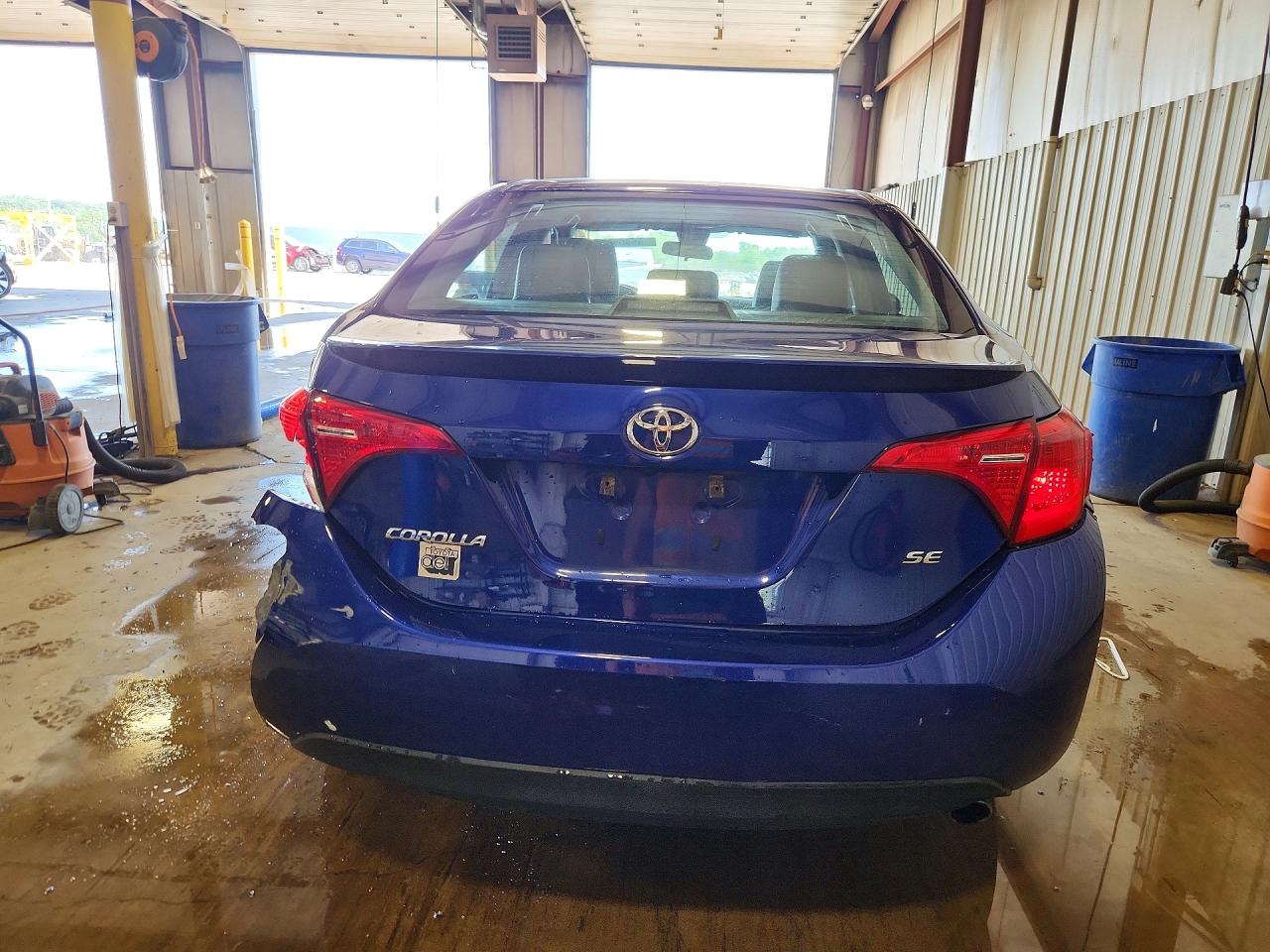 2019 Toyota Corolla Se Blue vin: 2T1BURHE3KC206021