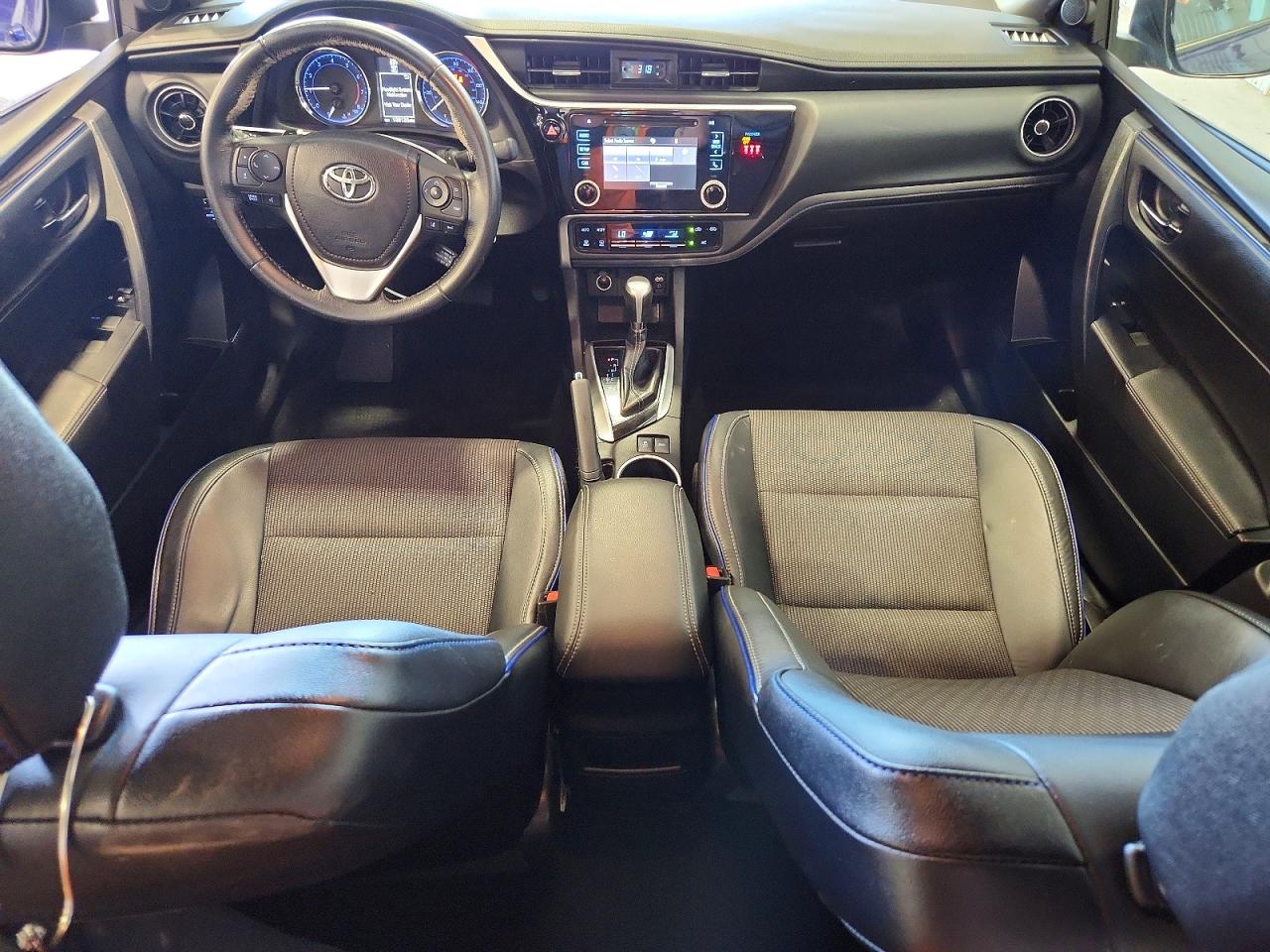 2019 Toyota Corolla Se Blue vin: 2T1BURHE3KC206021