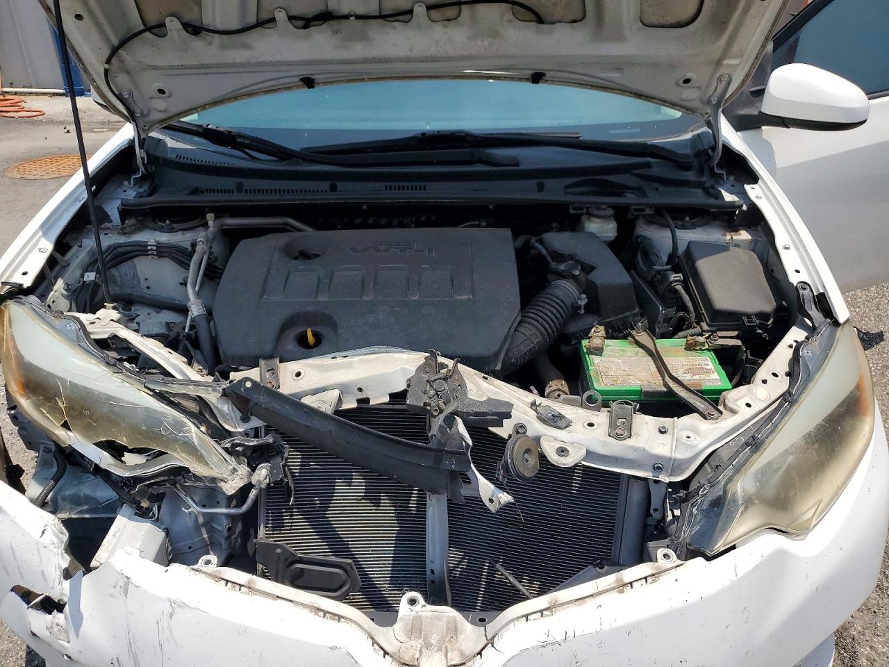 2014 Toyota Corolla L White vin: 2T1BURHE4EC020184