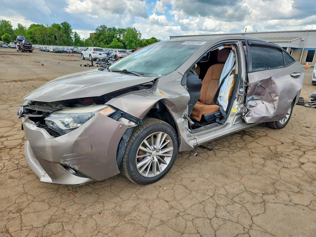 2014 Toyota Corolla Le Plus Silver vin: 2T1BURHE4EC025580