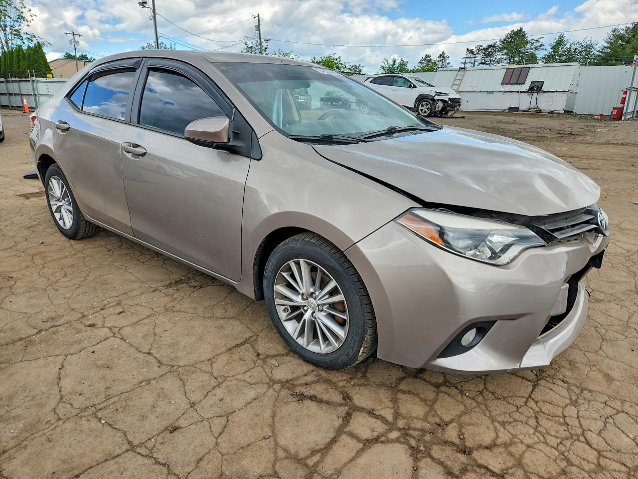 2014 Toyota Corolla Le Plus Silver vin: 2T1BURHE4EC025580
