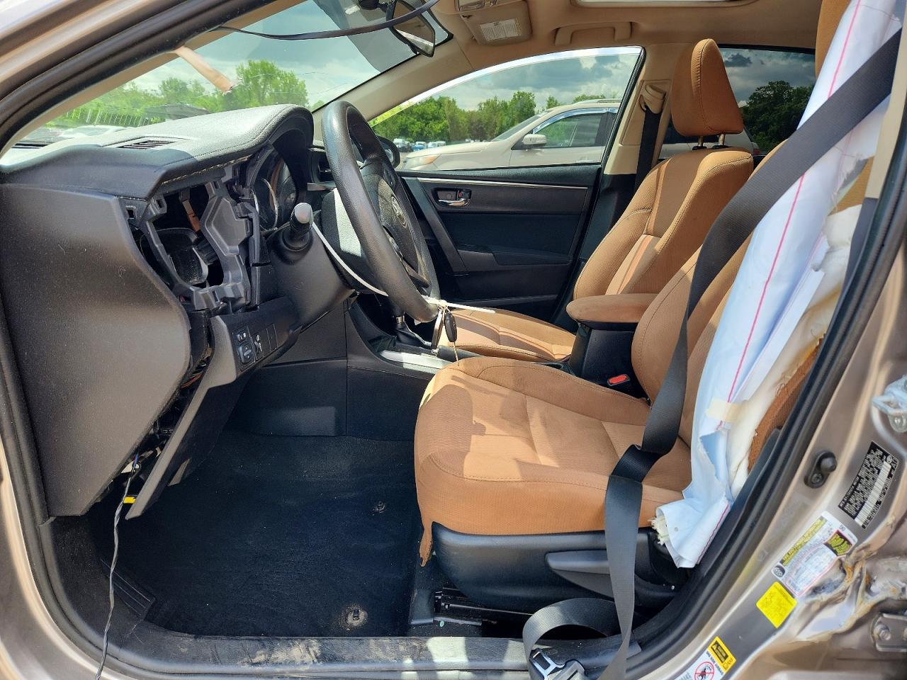 2014 Toyota Corolla Le Plus Silver vin: 2T1BURHE4EC025580
