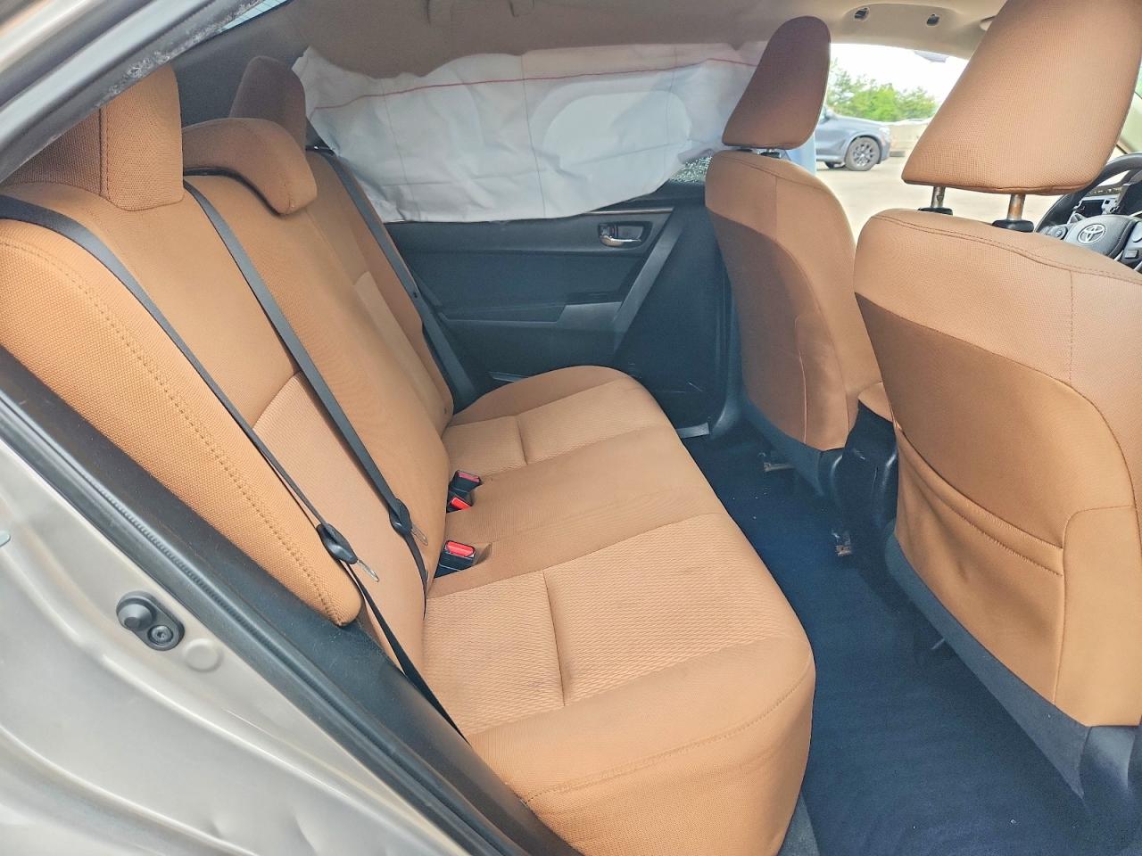 2014 Toyota Corolla Le Plus Silver vin: 2T1BURHE4EC025580