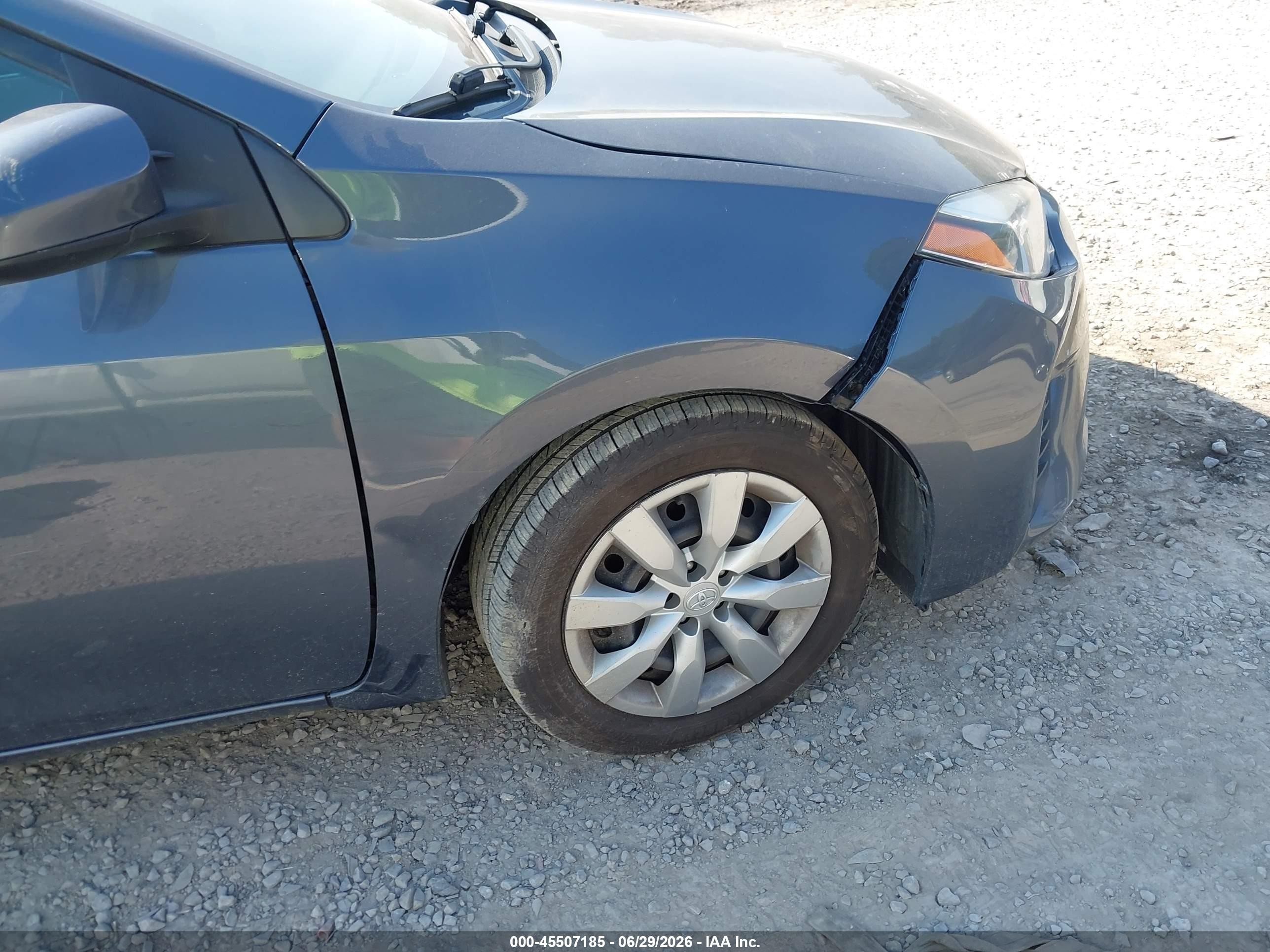 2014 Toyota Corolla Le Blue vin: 2T1BURHE4EC026034