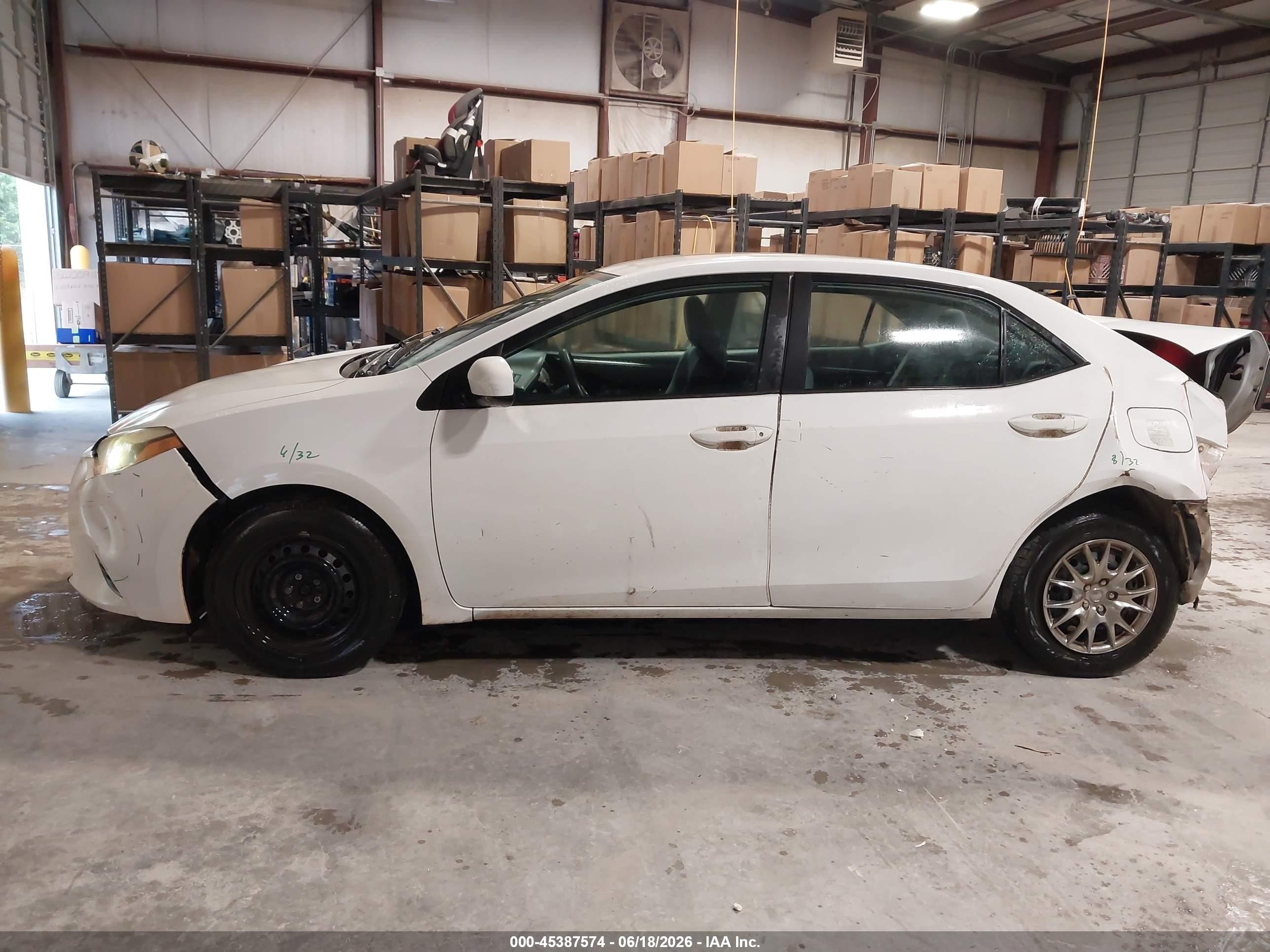 2014 Toyota Corolla L White vin: 2T1BURHE4EC026342