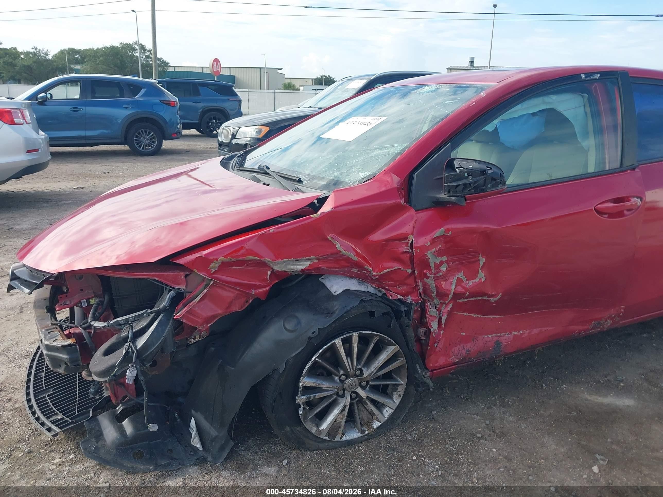 2014 Toyota Corolla Le Plus Red vin: 2T1BURHE4EC030617